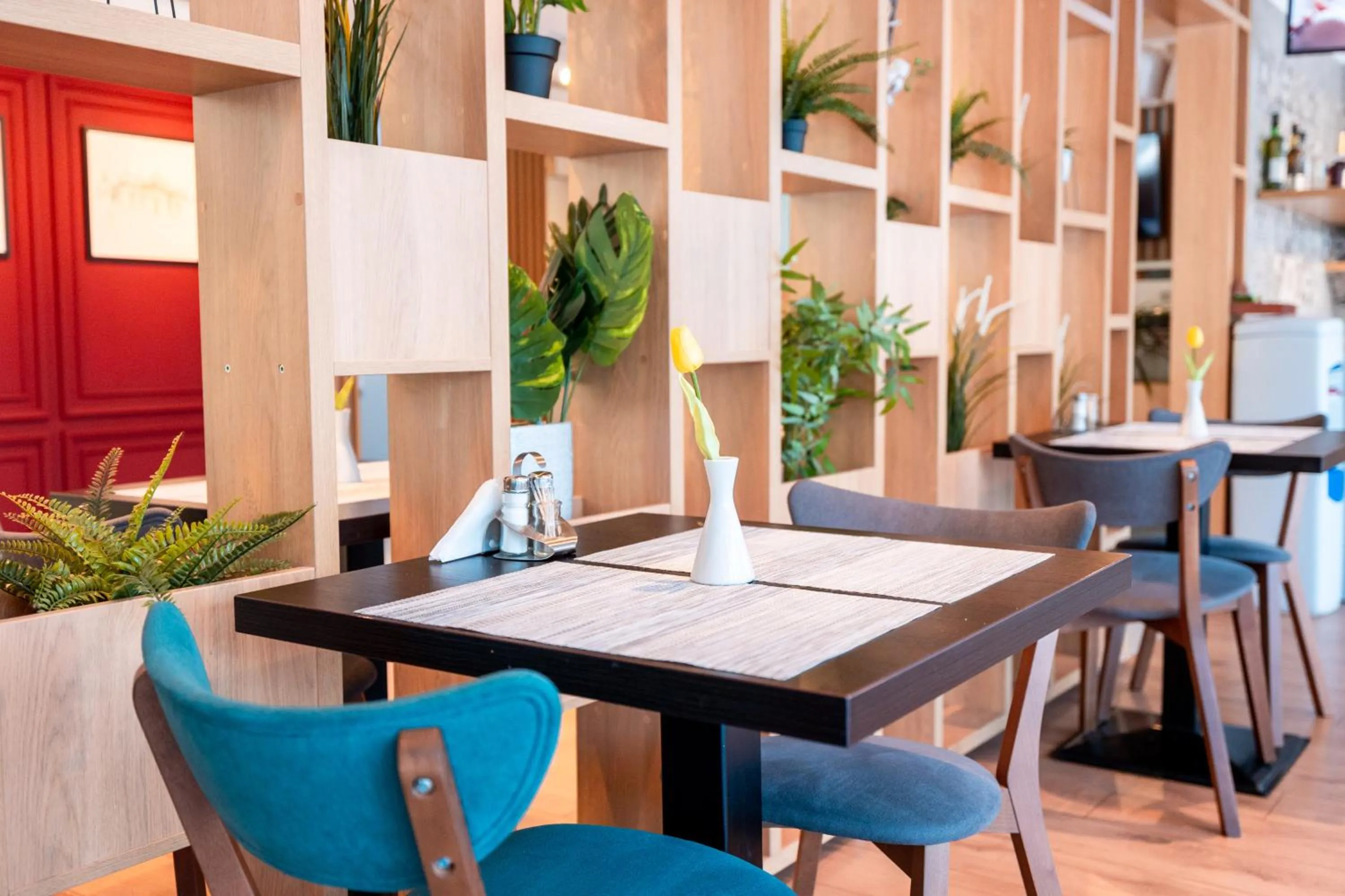 Restaurant/places to eat in Stil Hotel