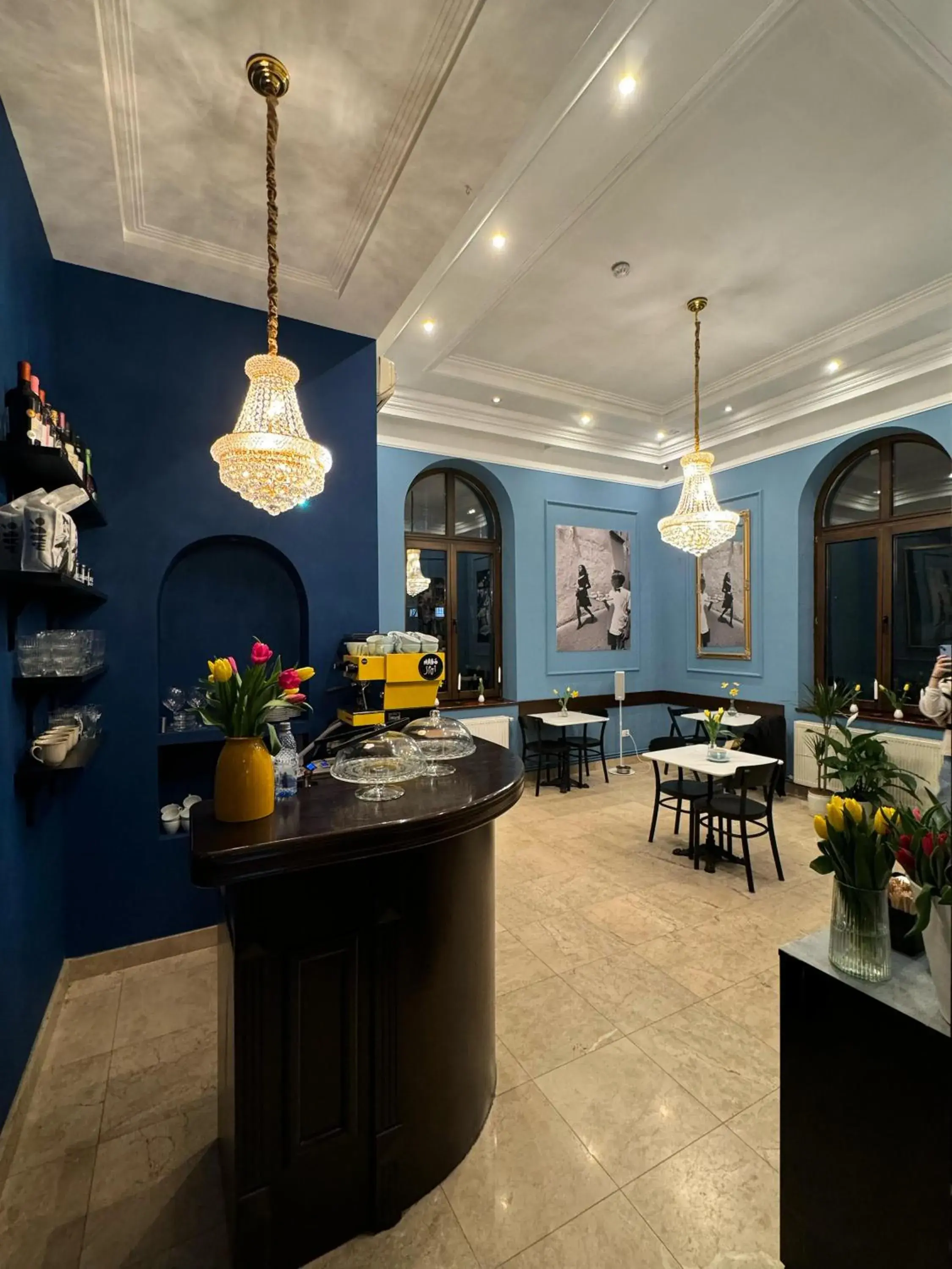 Lounge or bar in Atrium Hotel Ateneu City Center Lounge or bar in Atrium Hotel Ateneu City Center