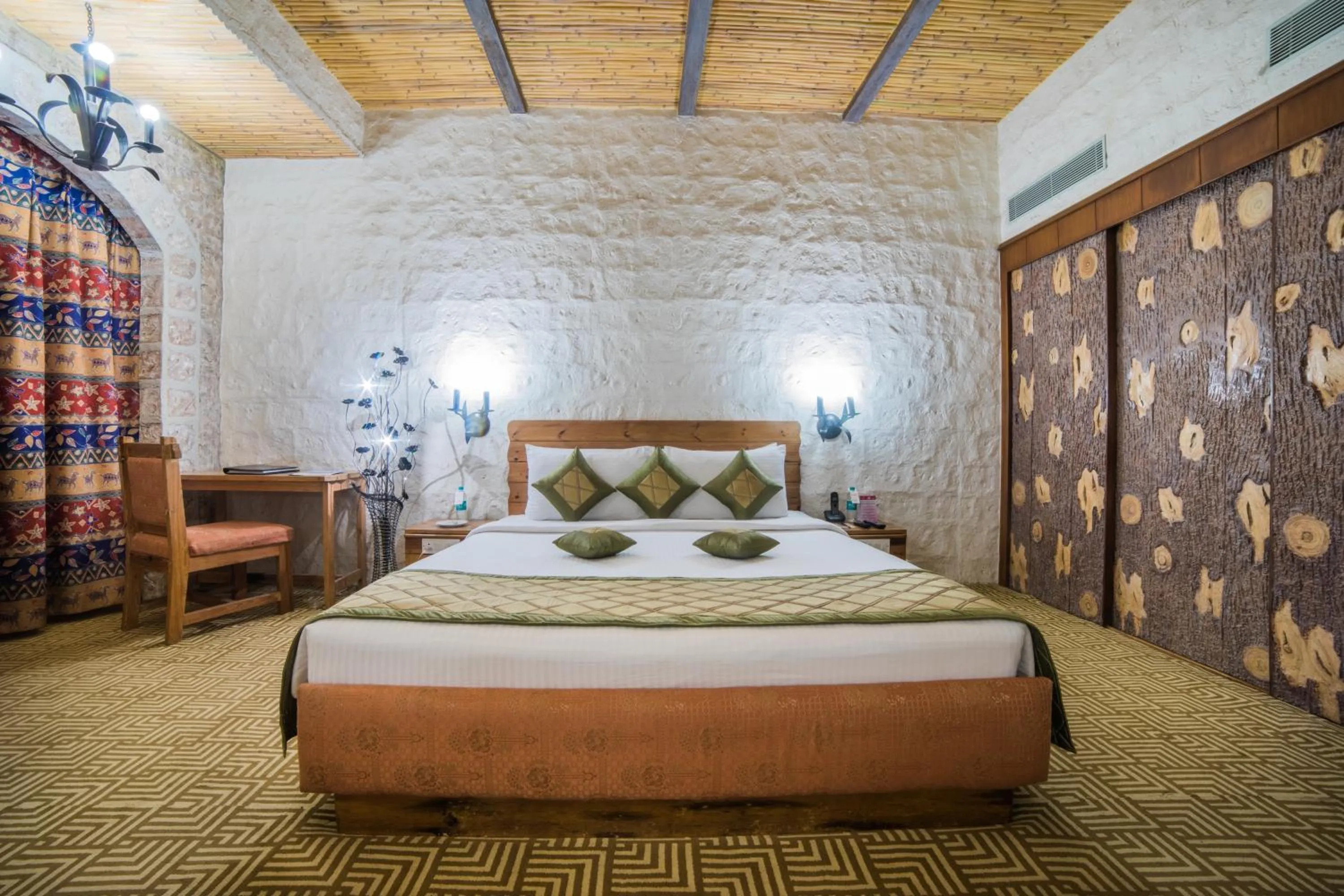 Bed in Ramoji Film City- Sitara Luxury Hotel