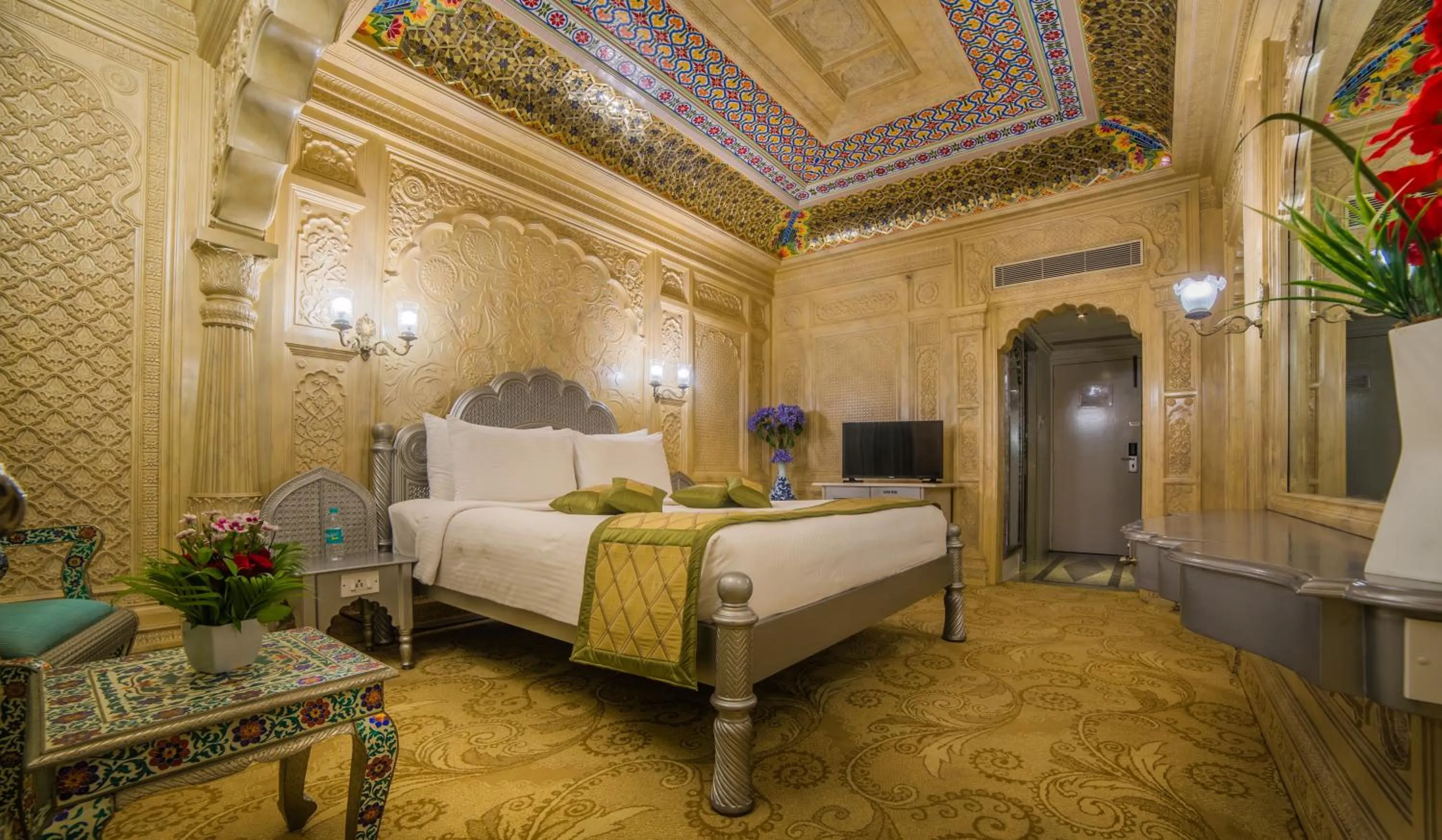 Bed in Ramoji Film City- Sitara Luxury Hotel