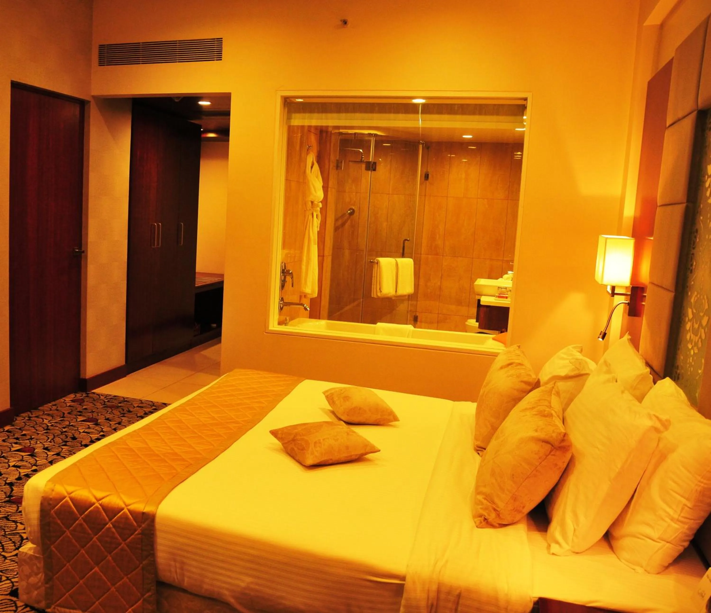Bedroom, Bed in Ramoji Film City- Sitara Luxury Hotel