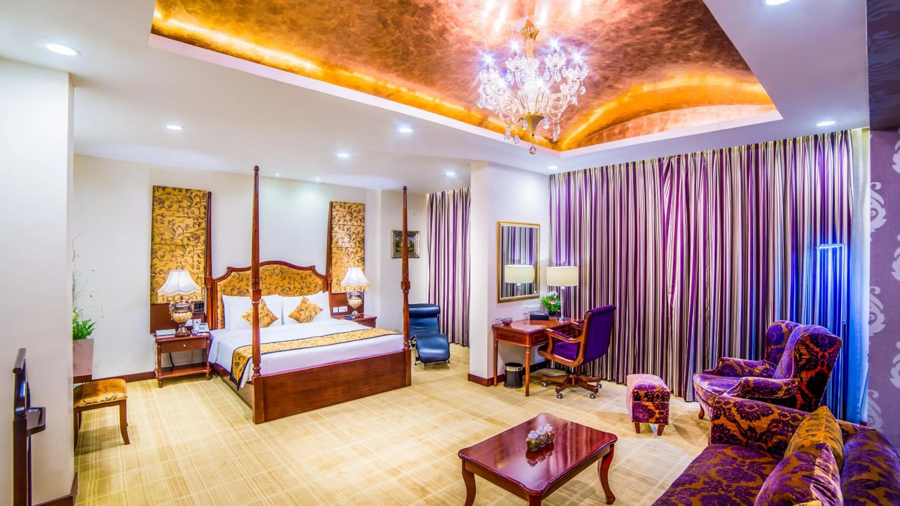 Bed in Ramoji Film City- Sitara Luxury Hotel