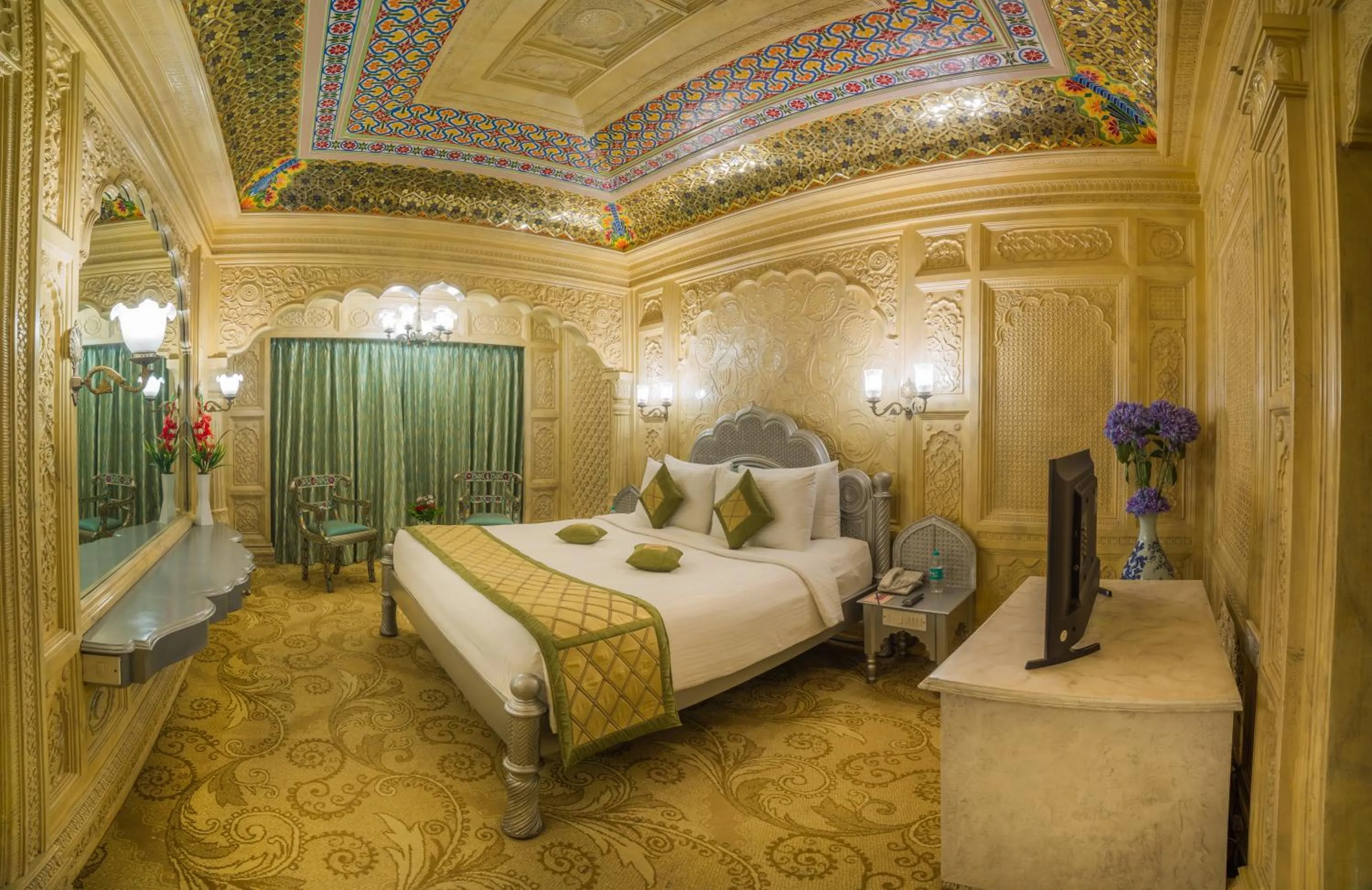 Bed in Ramoji Film City- Sitara Luxury Hotel