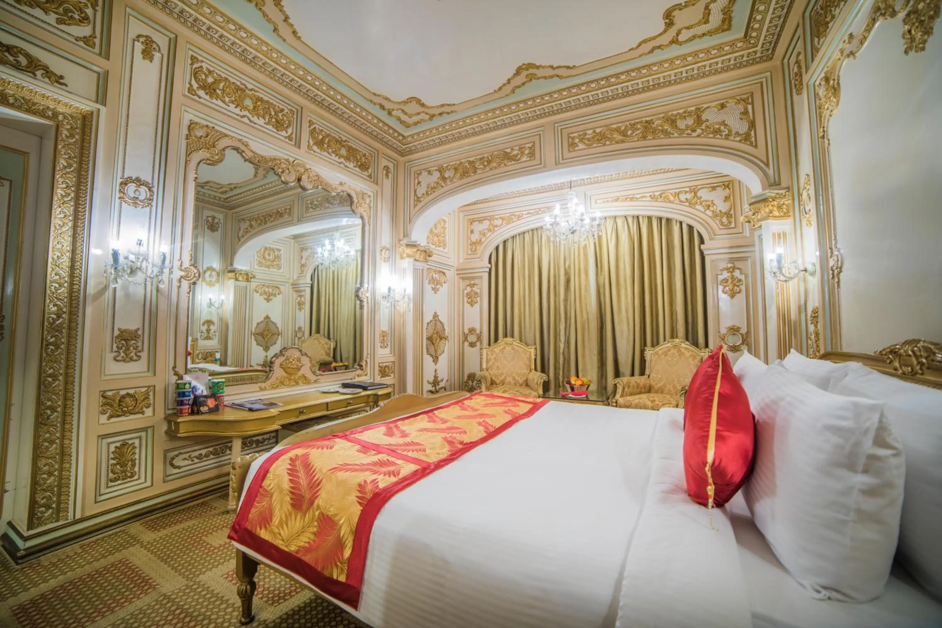 Bed in Ramoji Film City- Sitara Luxury Hotel