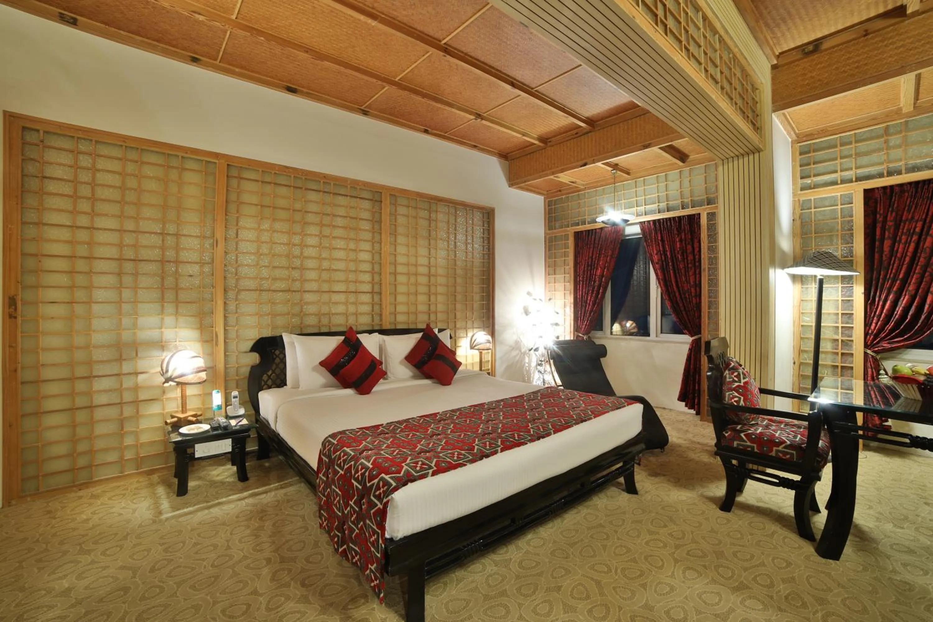 Bed in Ramoji Film City- Sitara Luxury Hotel