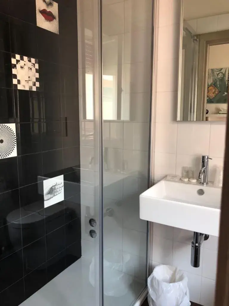 Standard Twin Room with Garden View - single occupancy in Hotel Sabrina Standard Twin Room with Garden View - single occupancy in Hotel Sabrina
