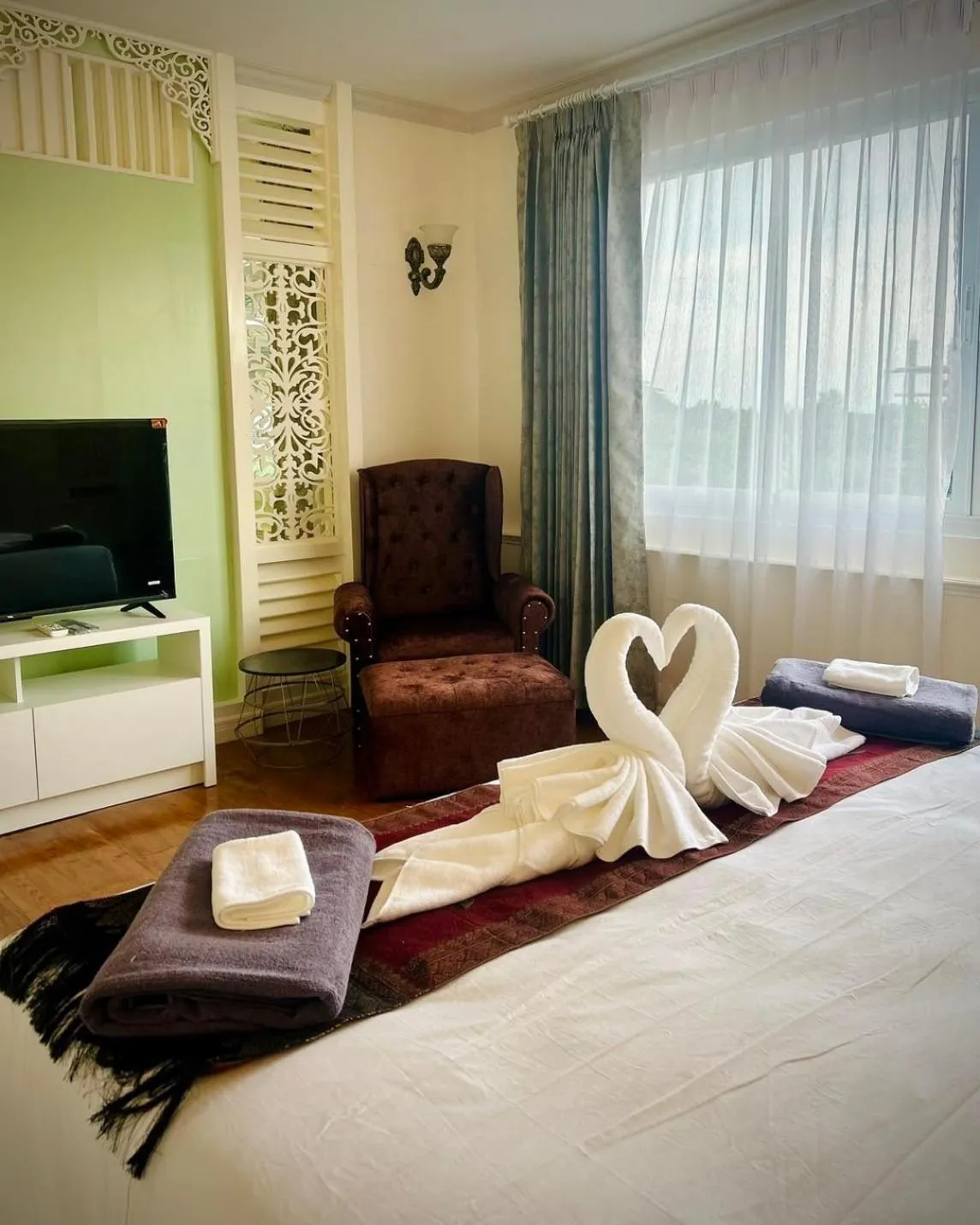 Bed in IP Plus Pool Villa Pattaya