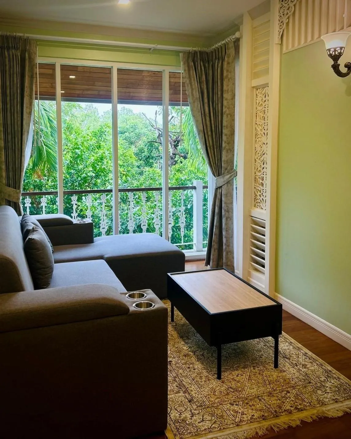 Garden in IP Plus Pool Villa Pattaya