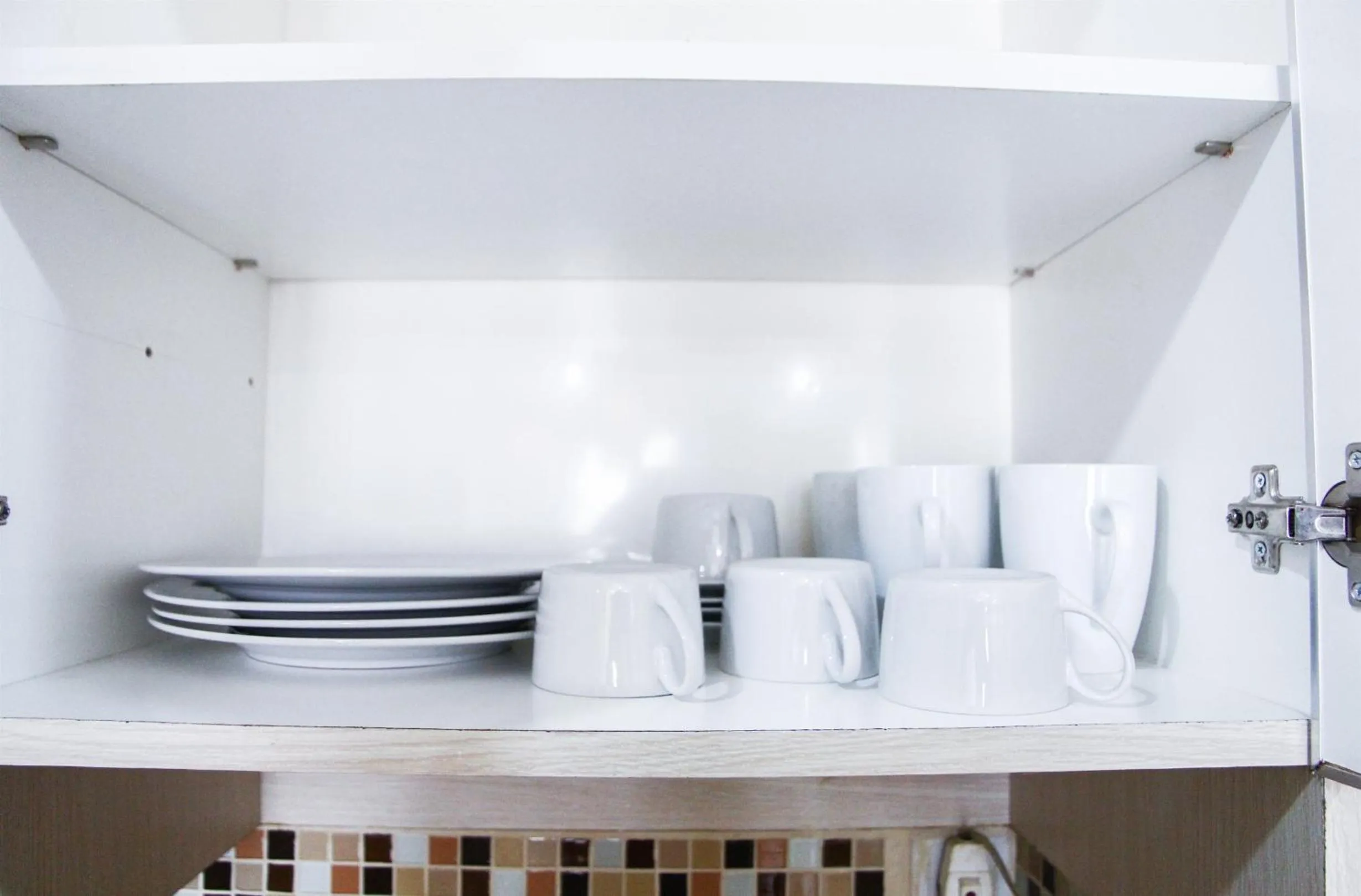 Pool View 2BR Mutiara Bekasi Apartment By Travelio