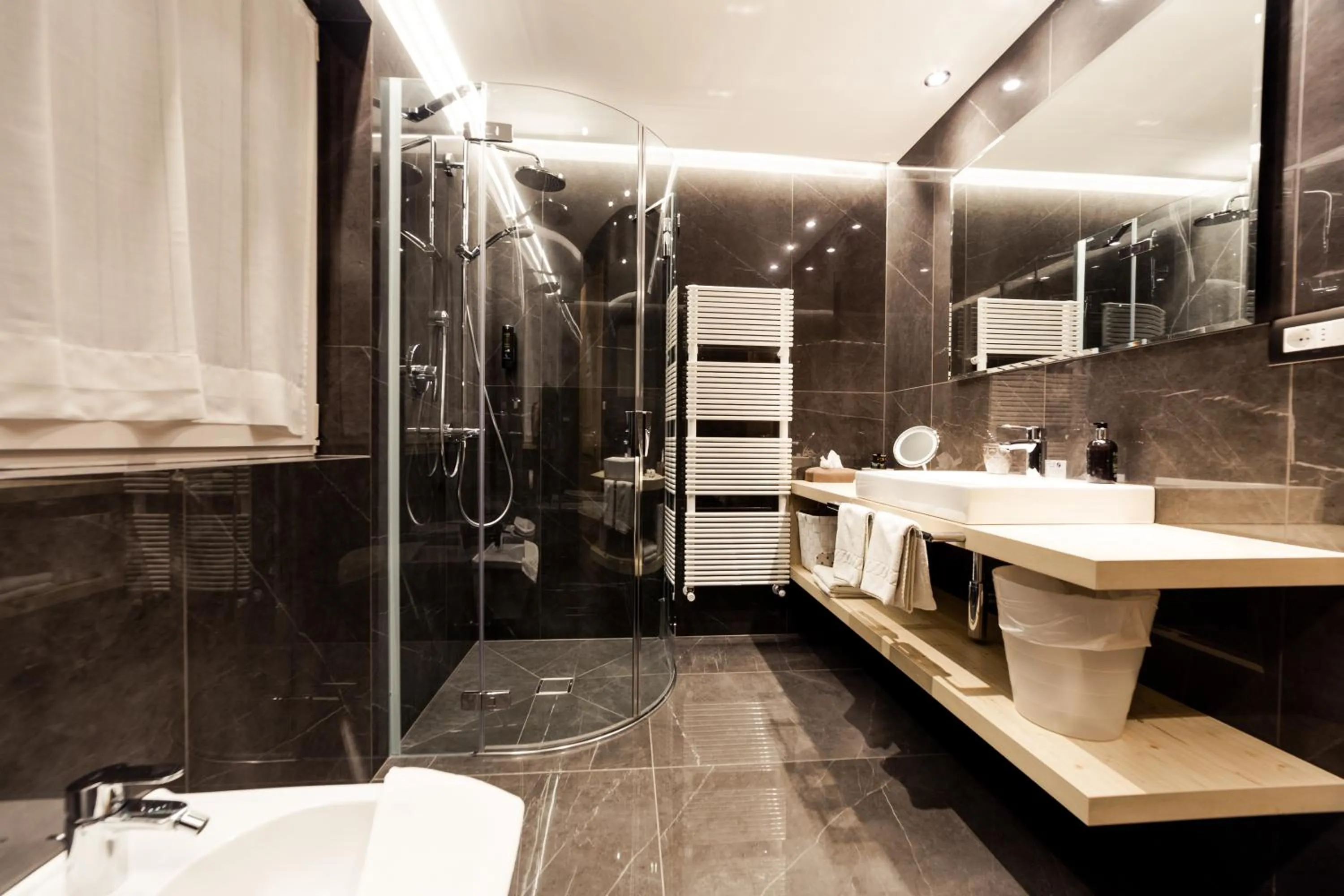 Shower in Garnì Villa Erna