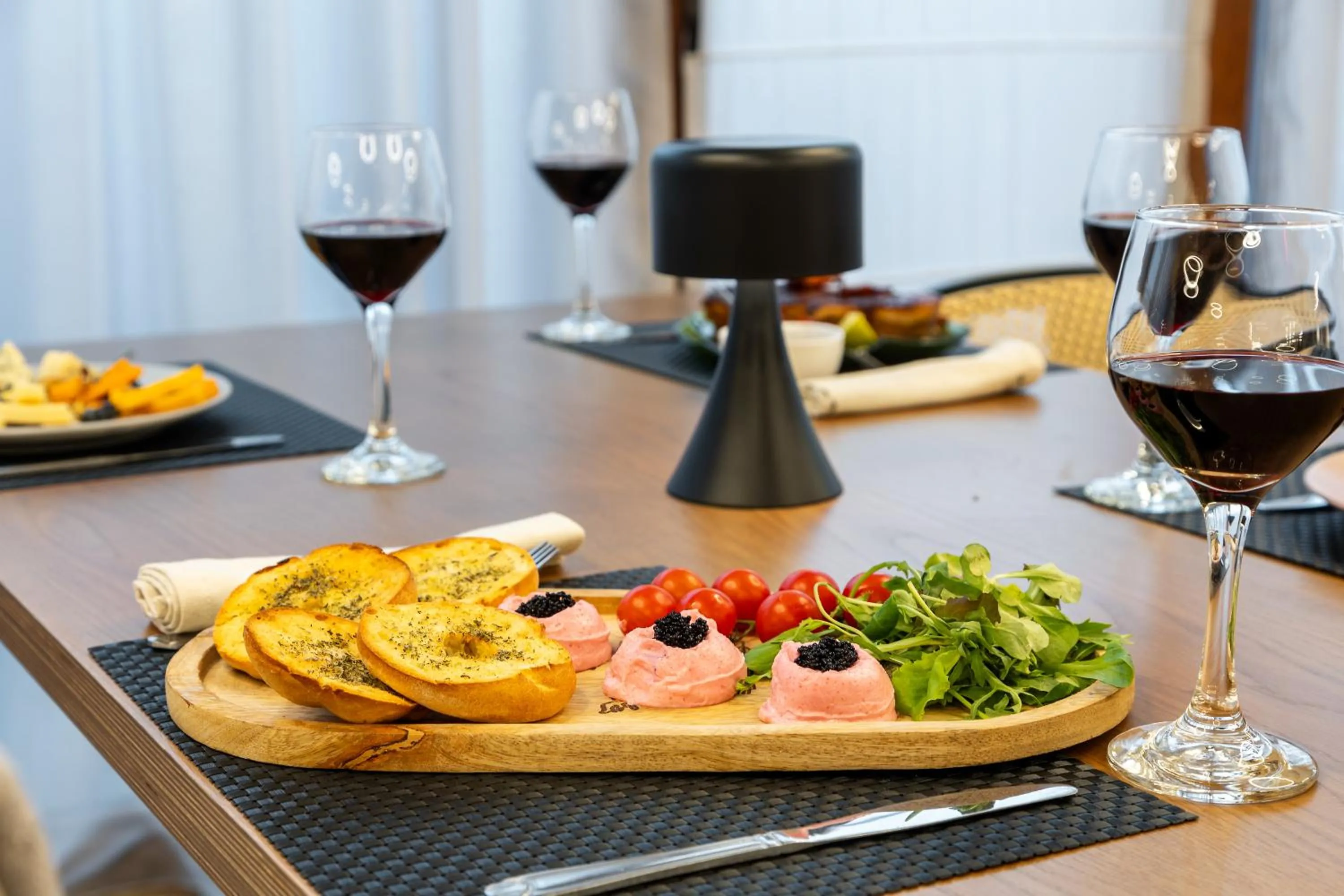 Food and drinks in Kamengrad Hotel & SPA