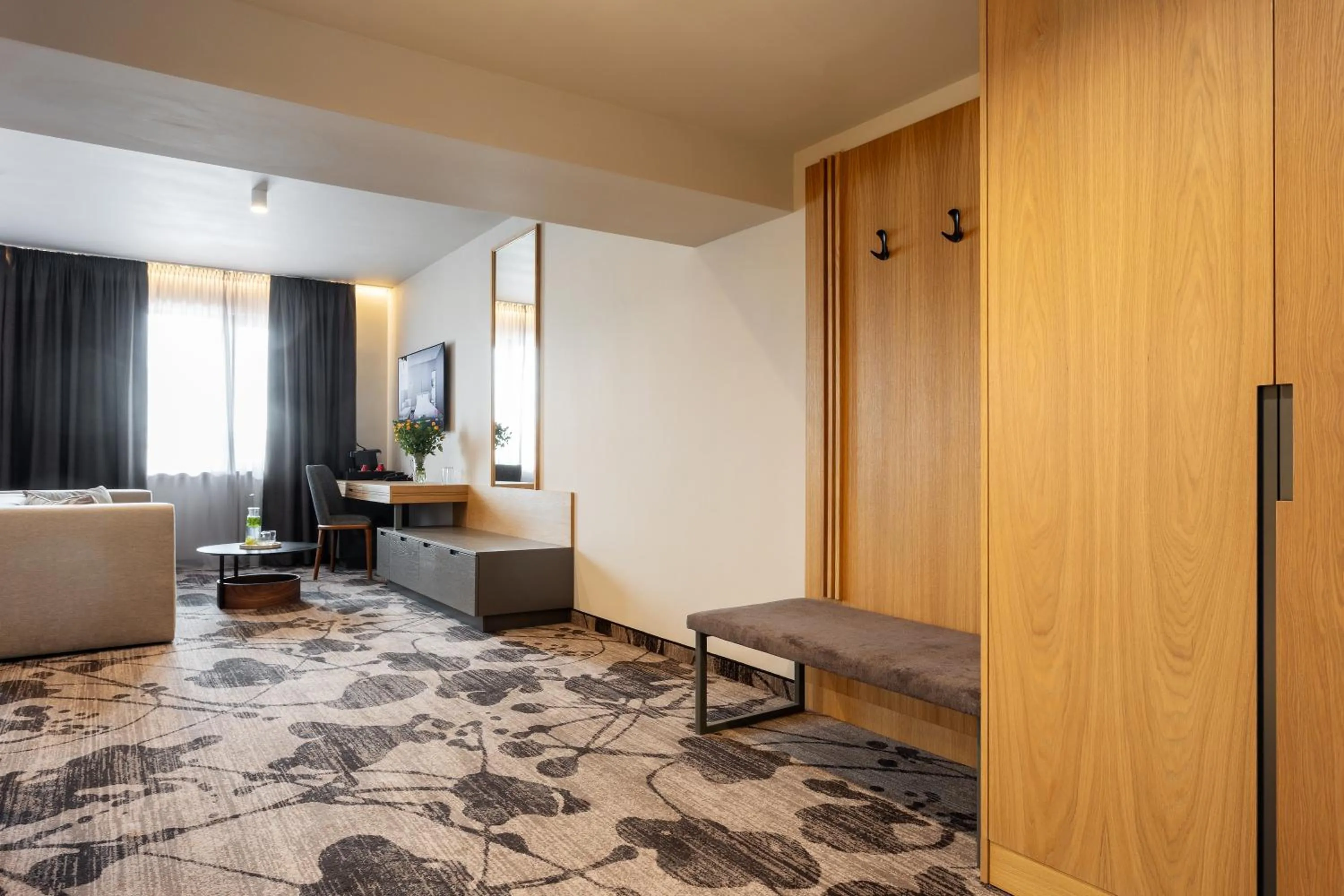 wardrobe in Kamengrad Hotel & SPA