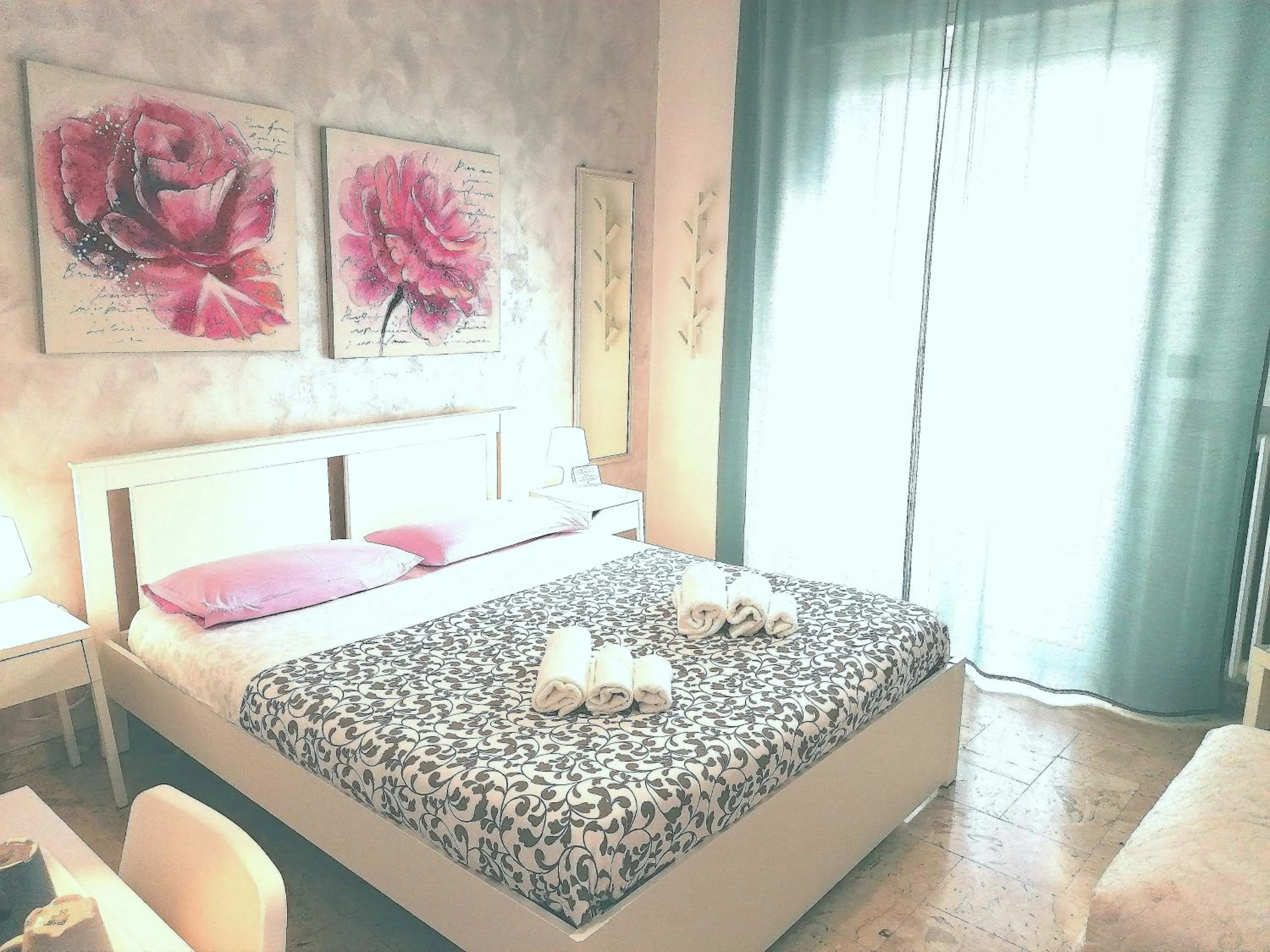 Bedroom, Bed in Tanzi Home