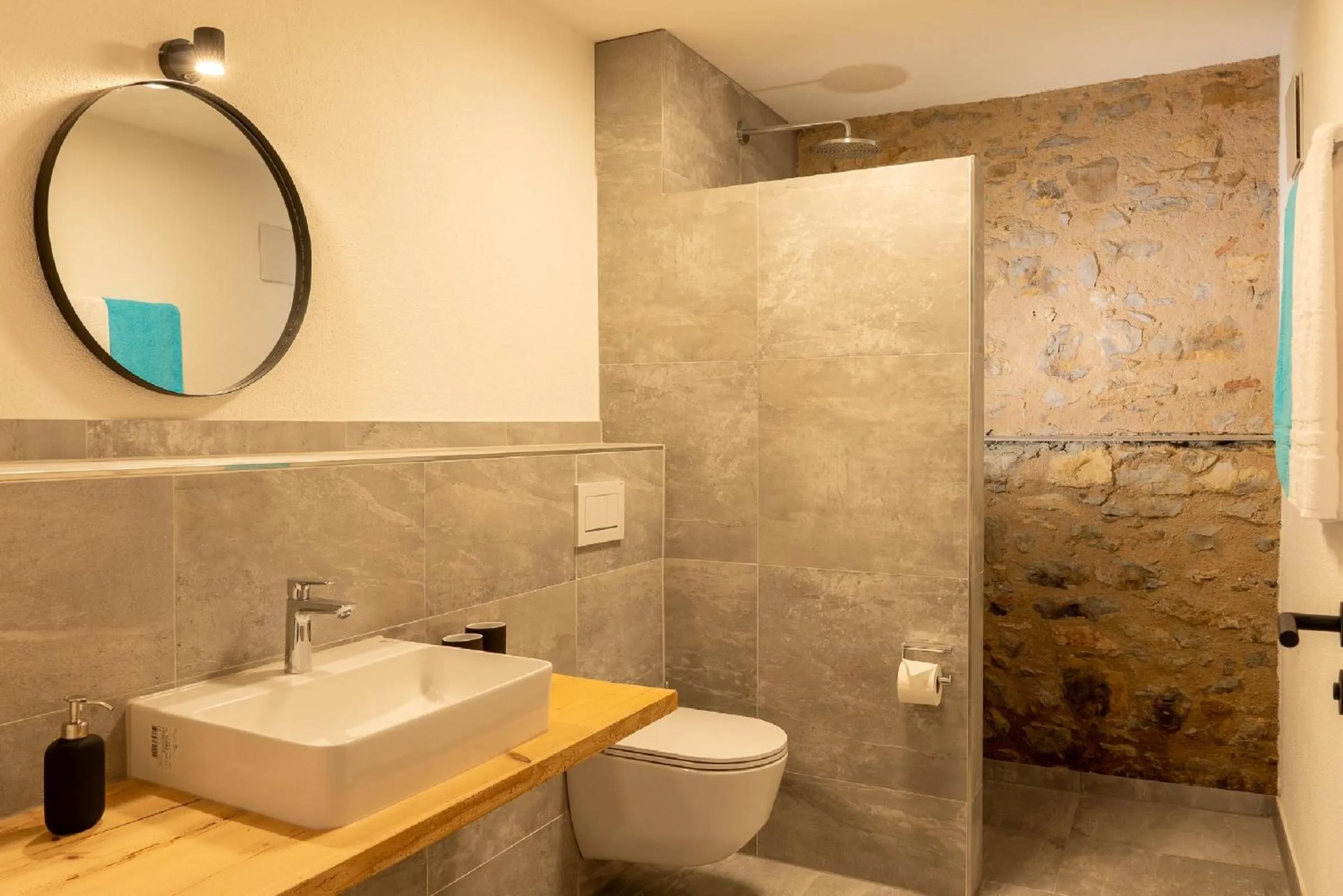 Bathroom in Gästehaus Kaltenbach