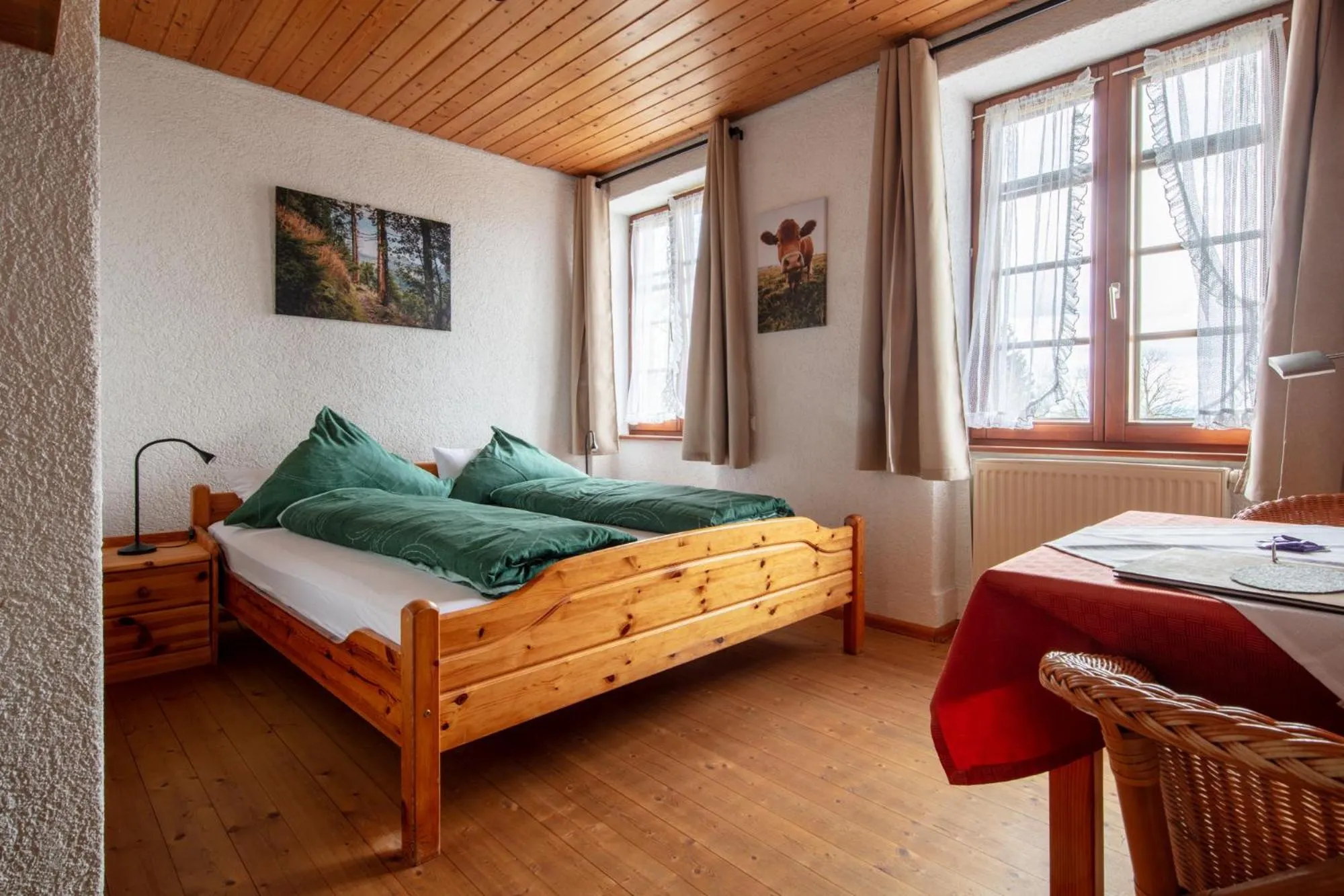 Photo of the whole room, Bed in Gästehaus Kaltenbach