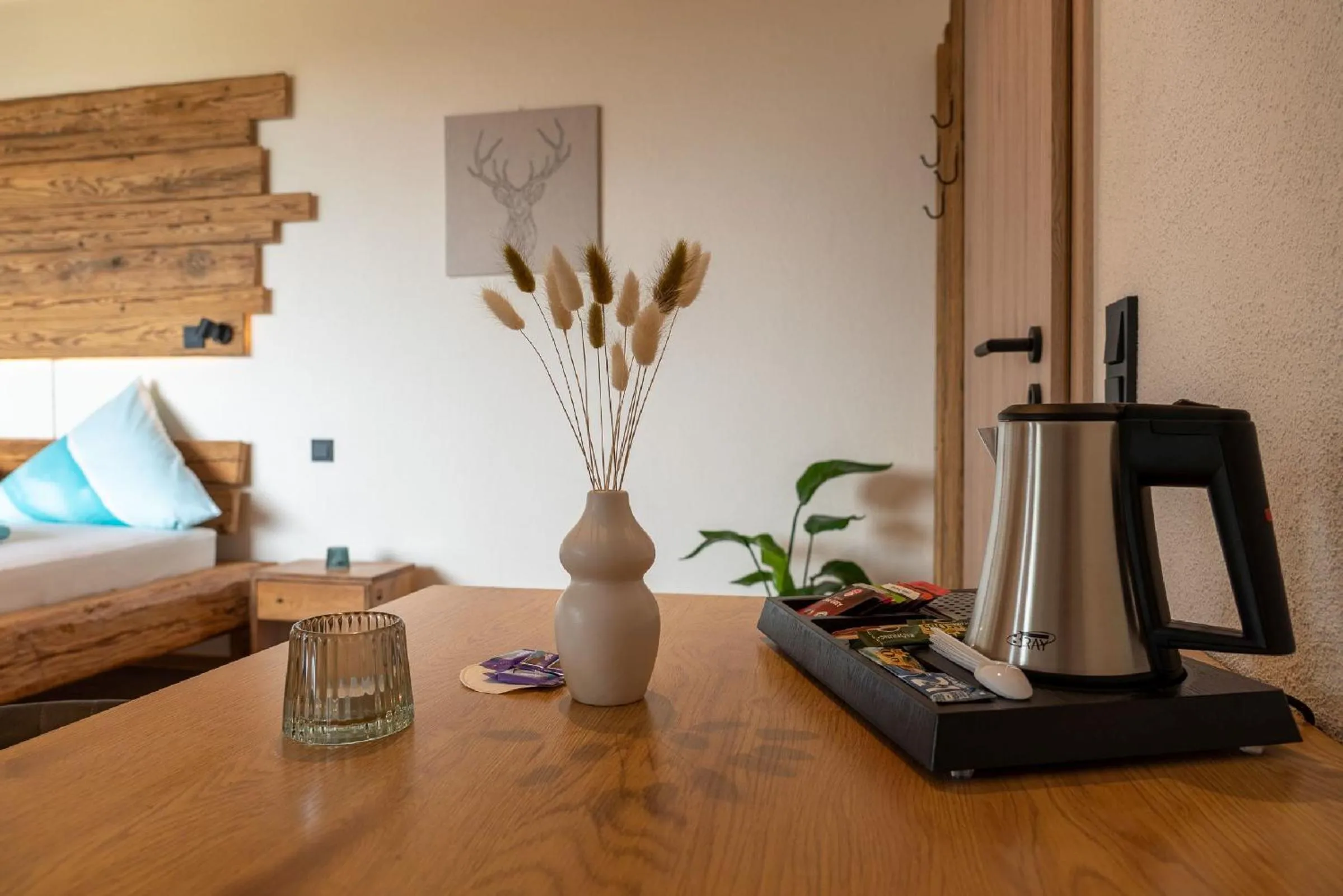 Coffee/tea facilities in Gästehaus Kaltenbach