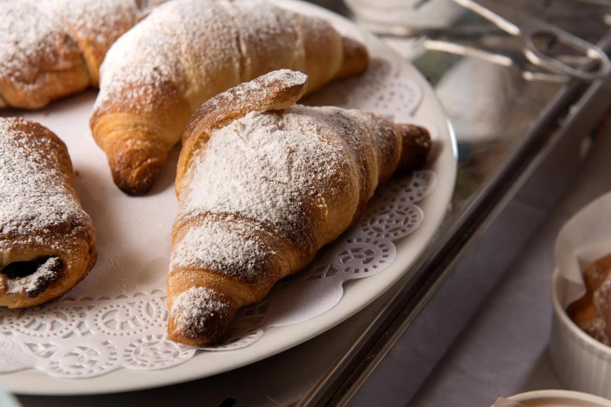 Food and drinks in Palm Gallery Hotel