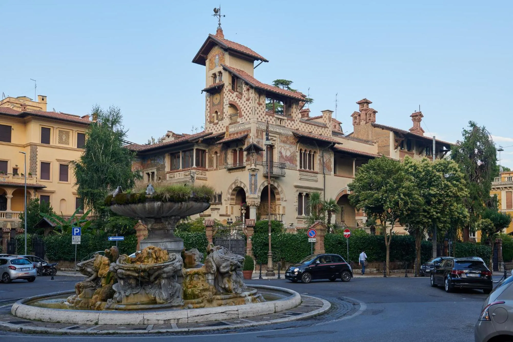 Neighbourhood in Palm Gallery Hotel