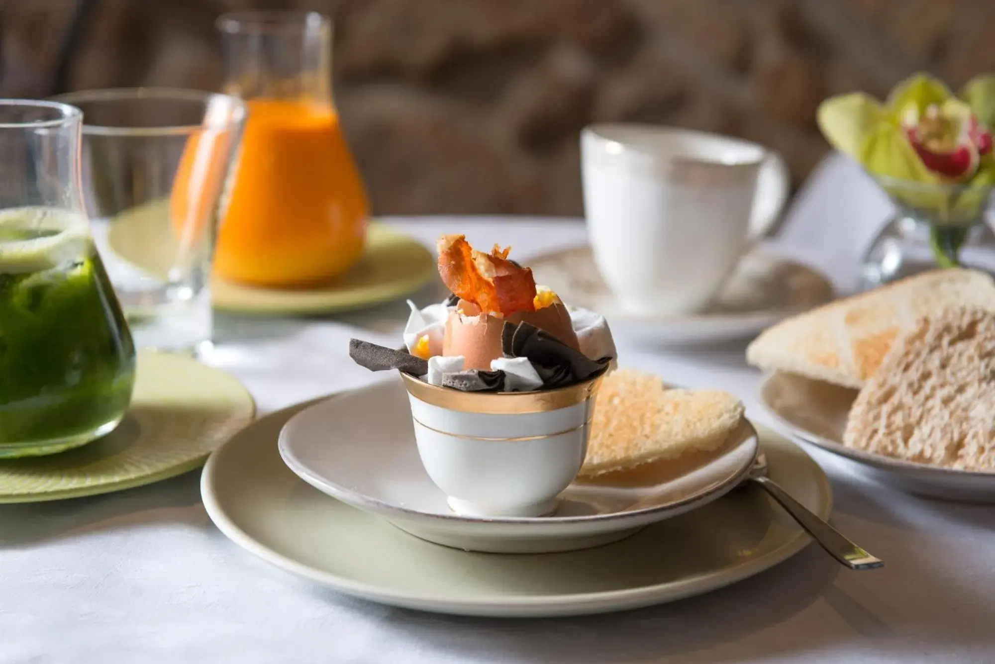 Food in Palm Gallery Hotel Food in Palm Gallery Hotel