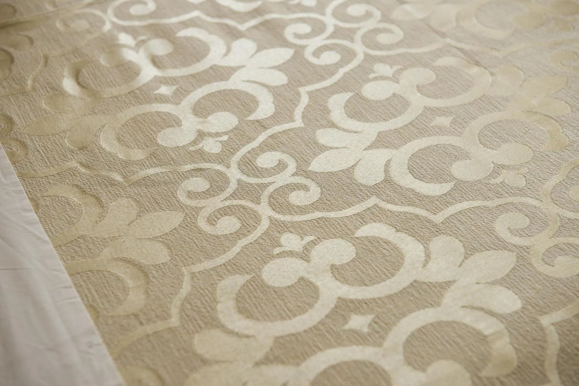 Bed in Palm Gallery Hotel