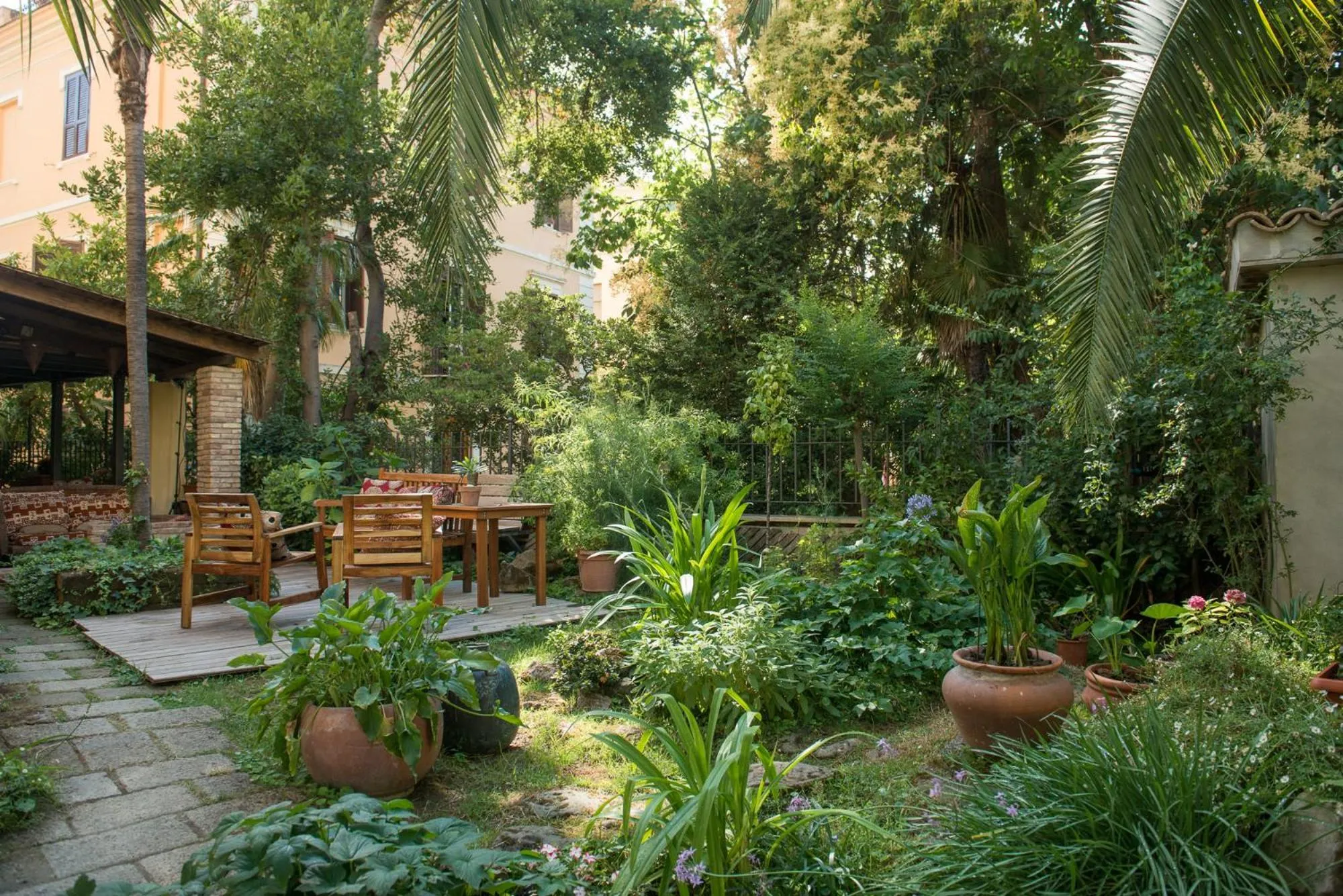 Garden in Palm Gallery Hotel