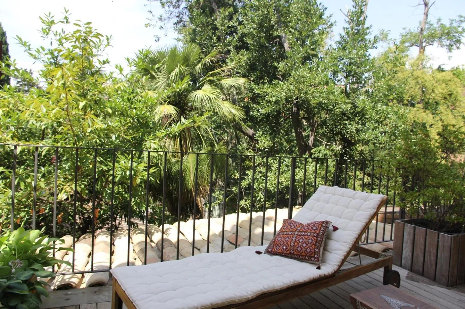 Balcony/Terrace in Palm Gallery Hotel