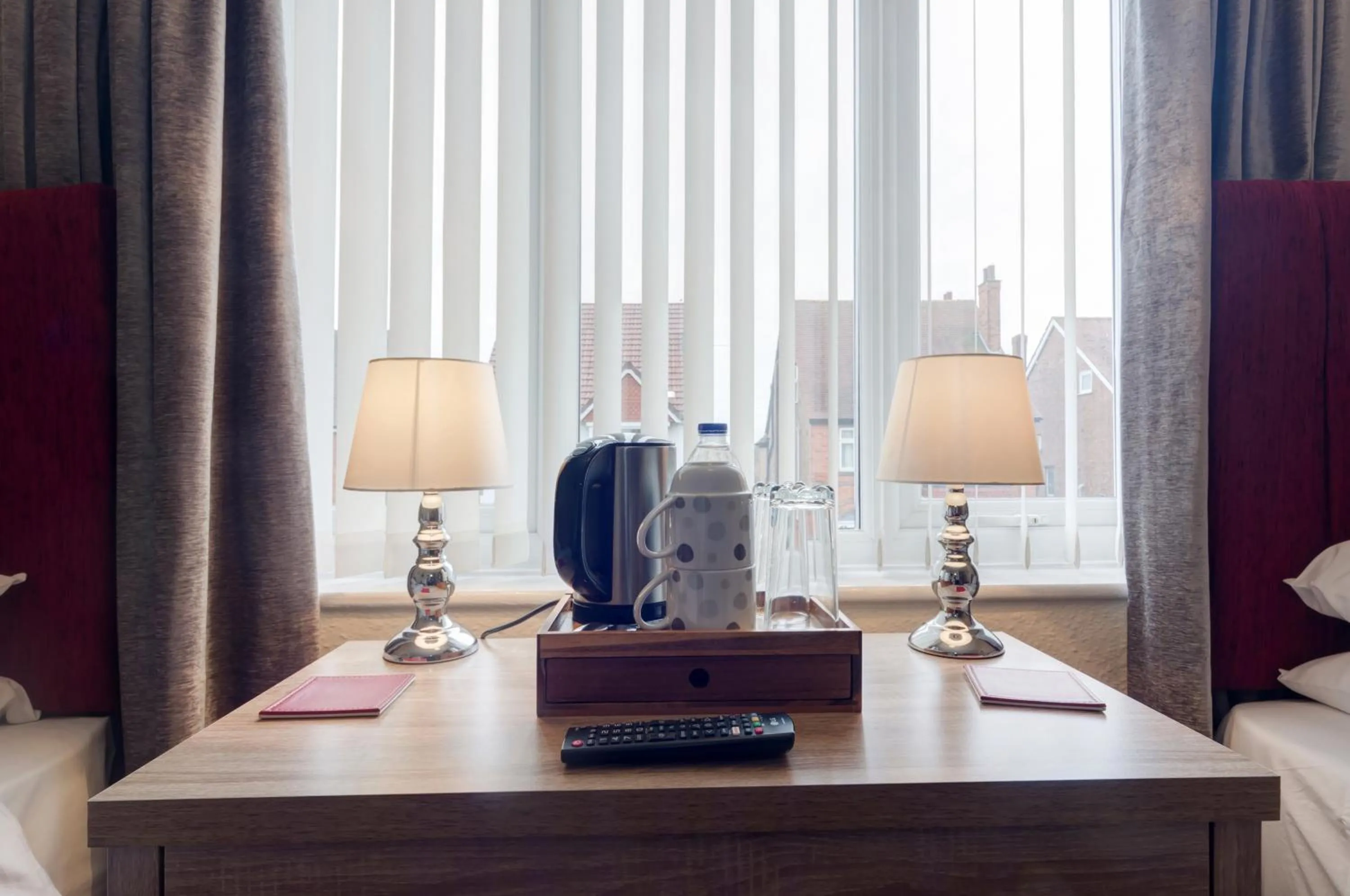 Coffee/tea facilities in Stoneleigh Hotel