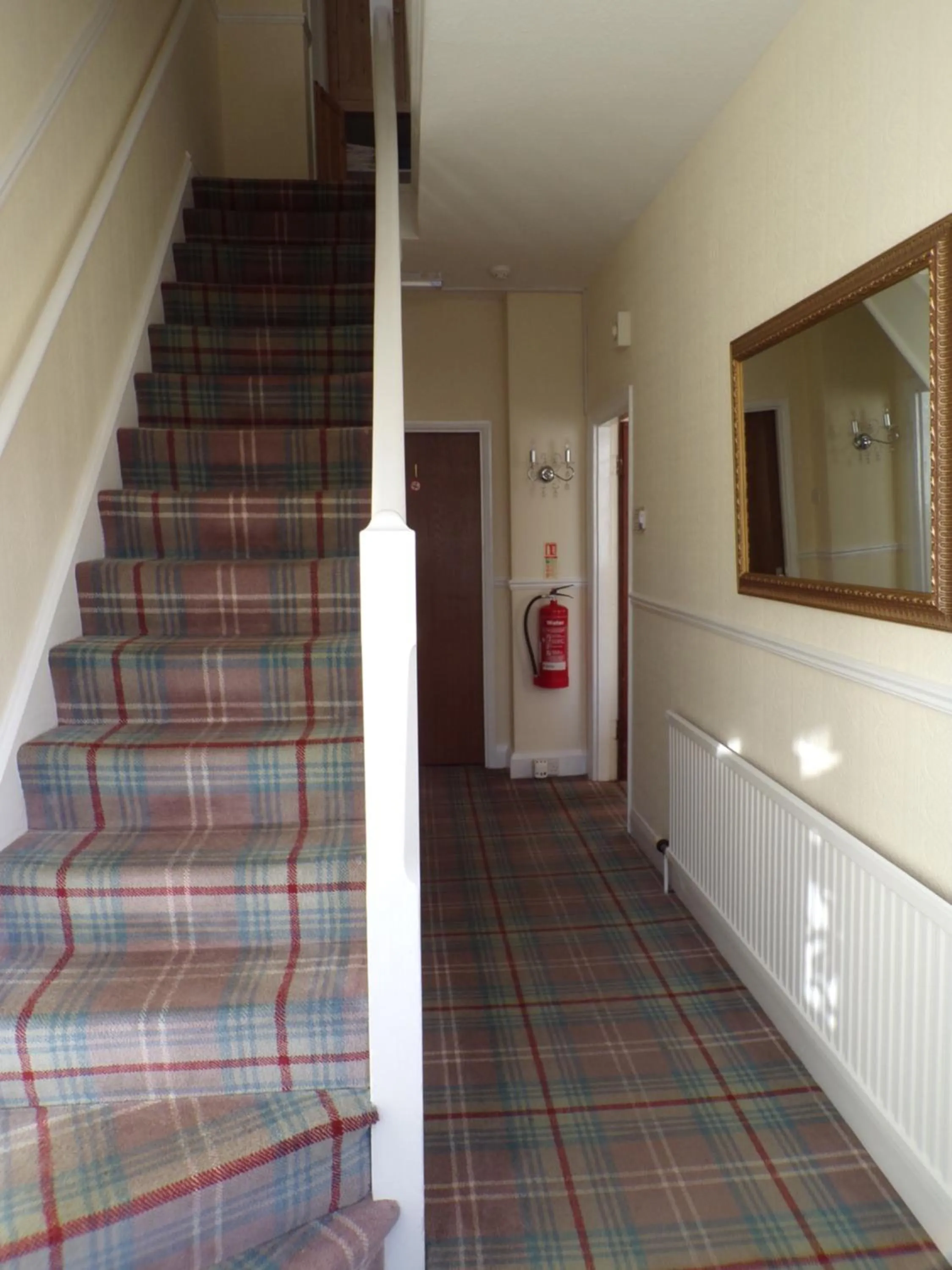 Facade/entrance in Stoneleigh Hotel