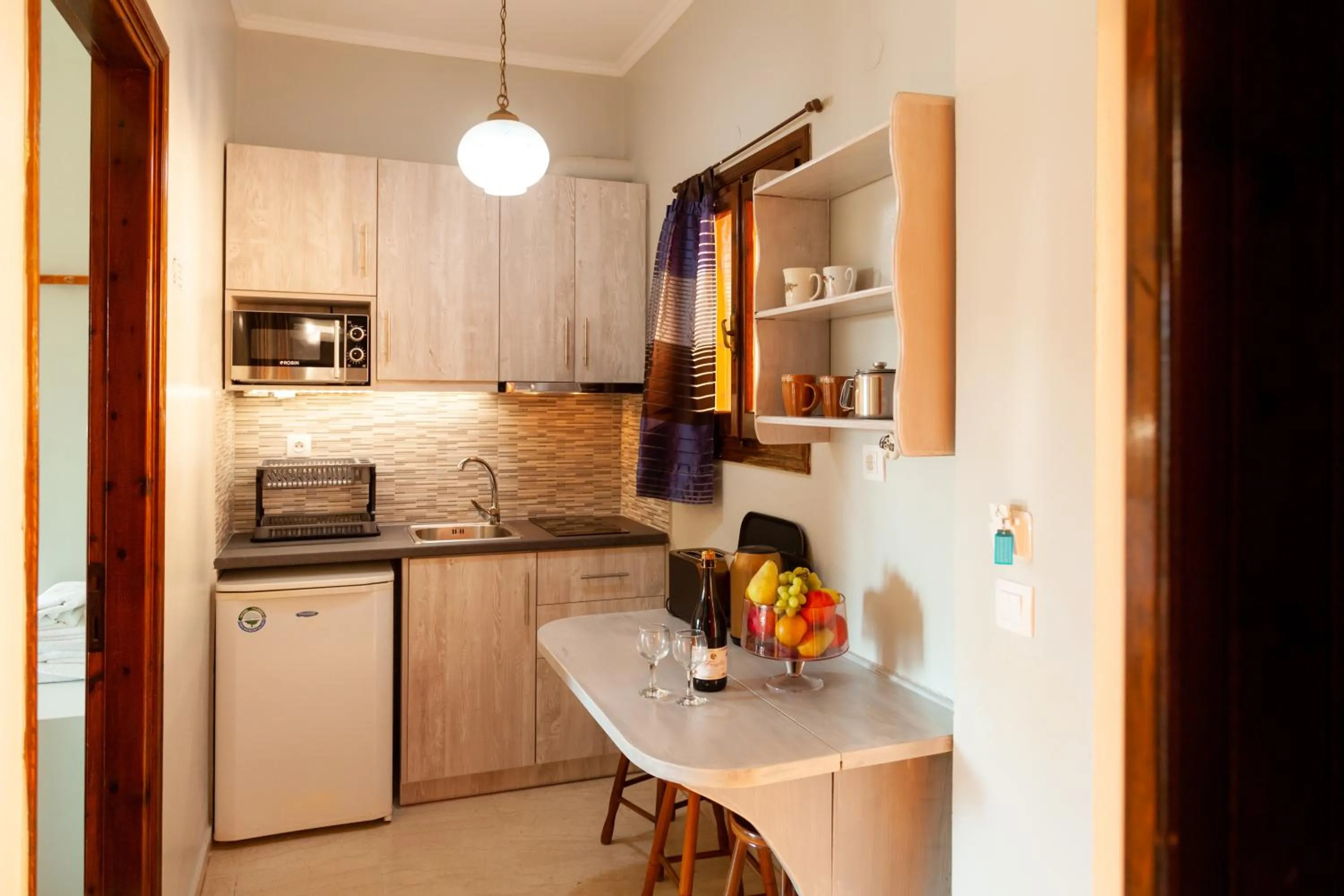 Eleni Apartments