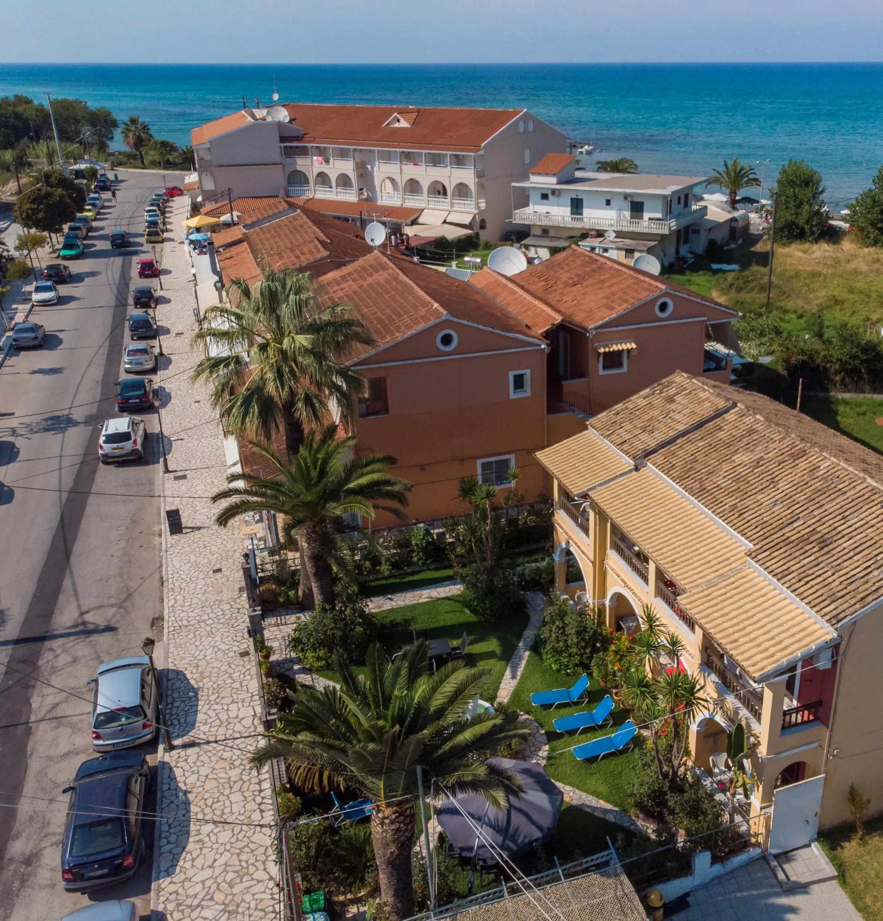 Eleni Apartments