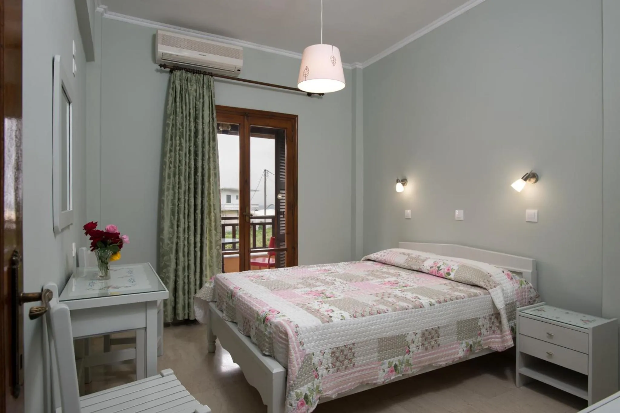 Bed in Eleni Apartments