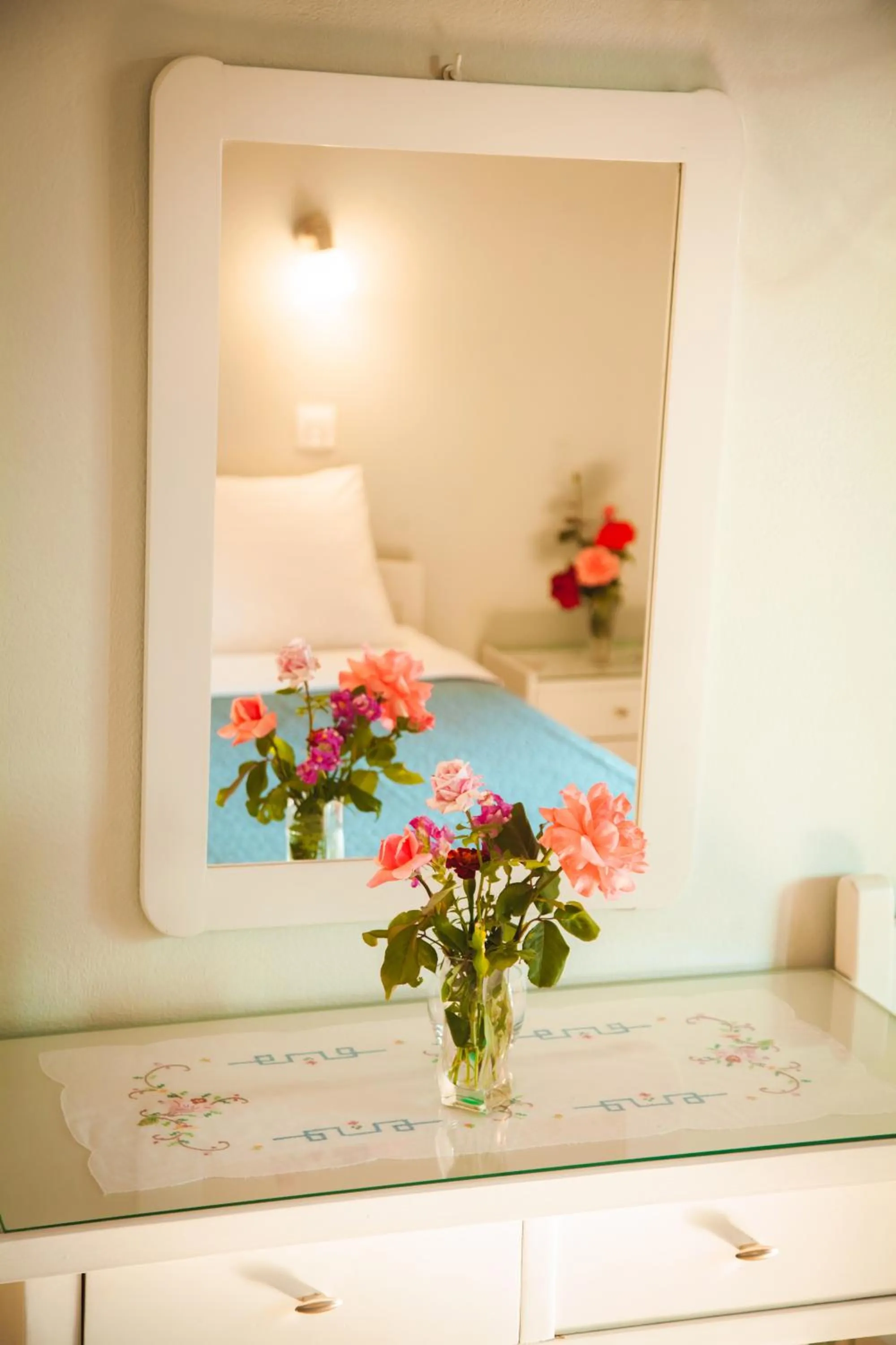 Bed in Eleni Apartments