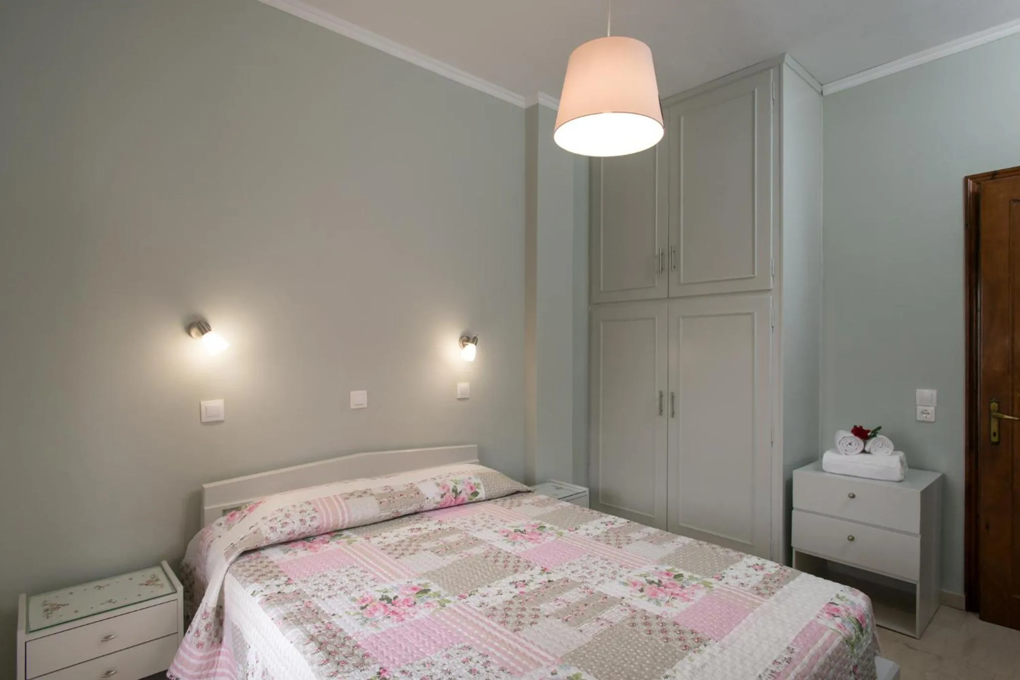 Bed in Eleni Apartments