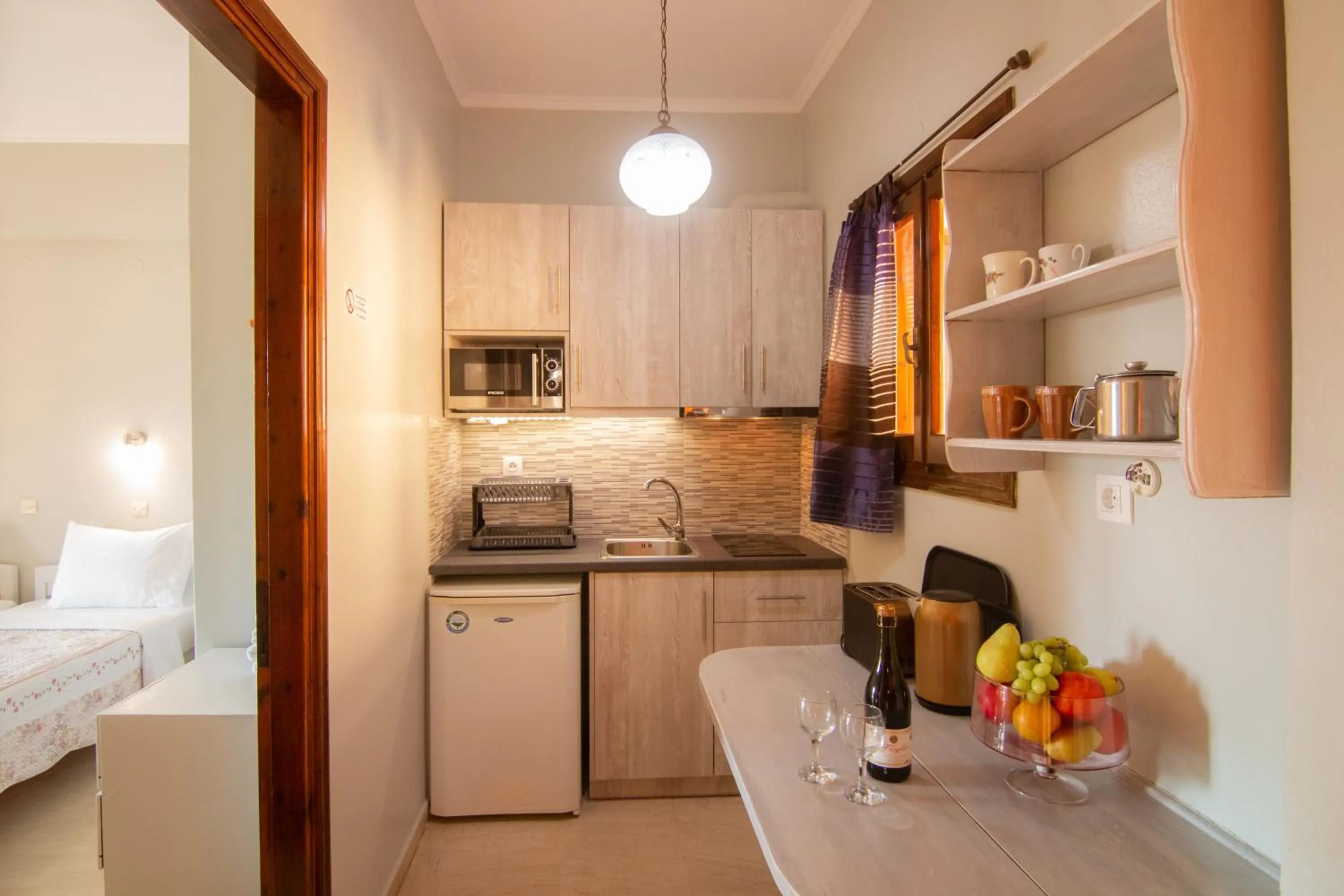 Eleni Apartments