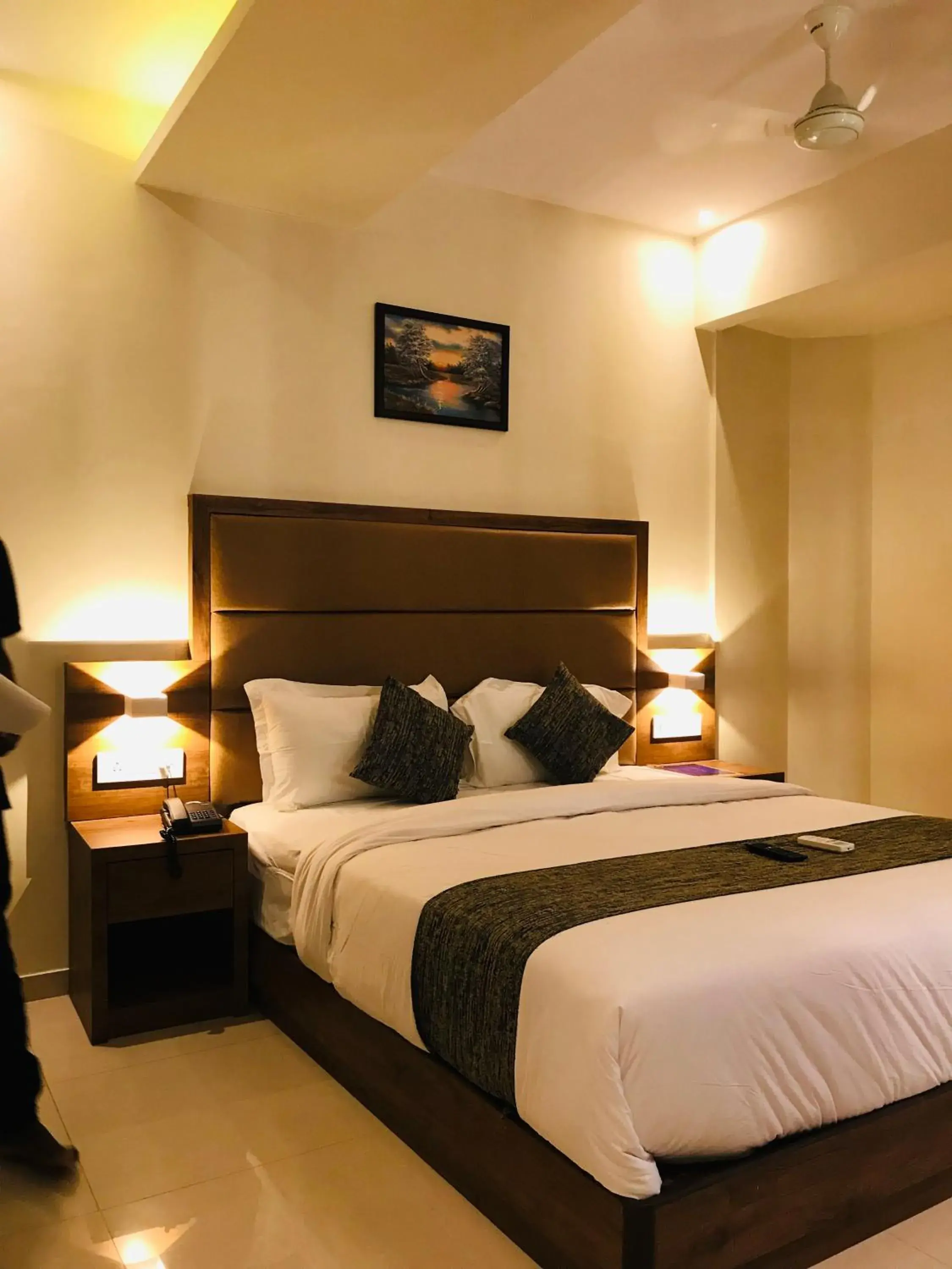 Deluxe Room - single occupancy in Hotel West Blue Deluxe Room - single occupancy in Hotel West Blue