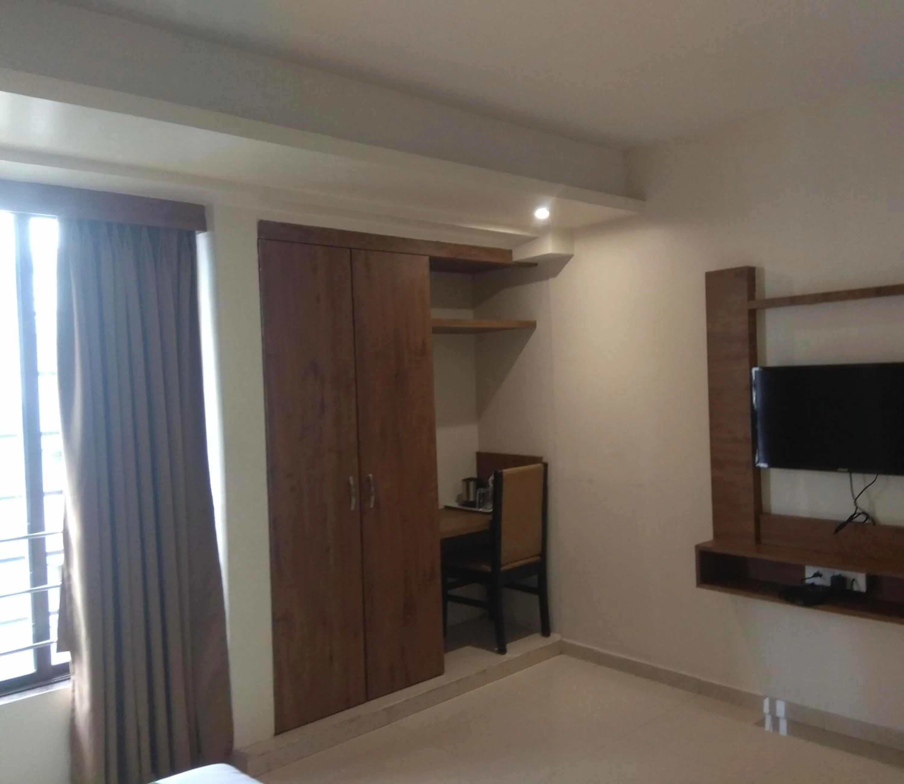 TV and multimedia in Hotel West Blue