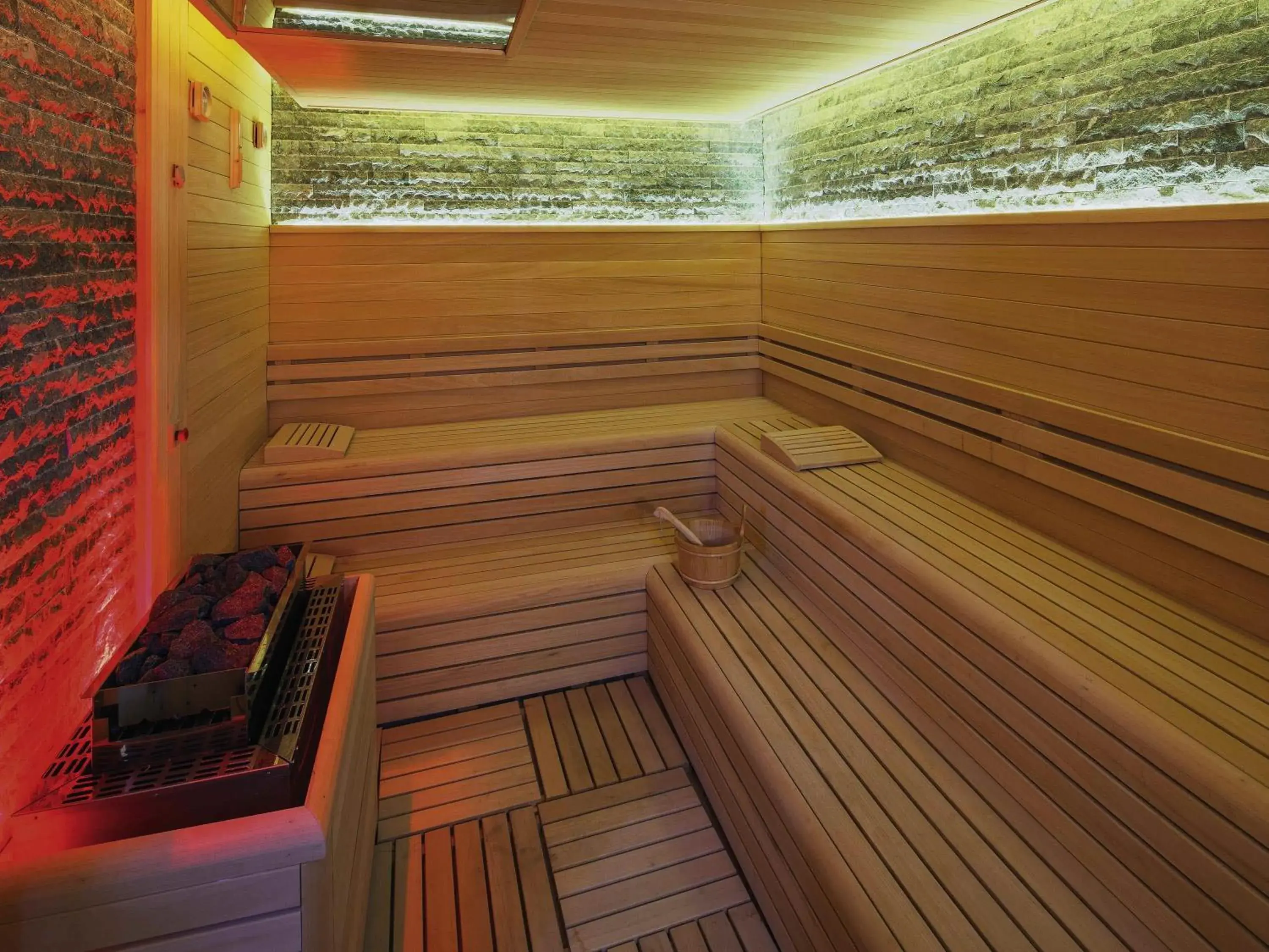 Spa and wellness centre/facilities in Movenpick Hotel Ankara Spa and wellness centre/facilities in Movenpick Hotel Ankara