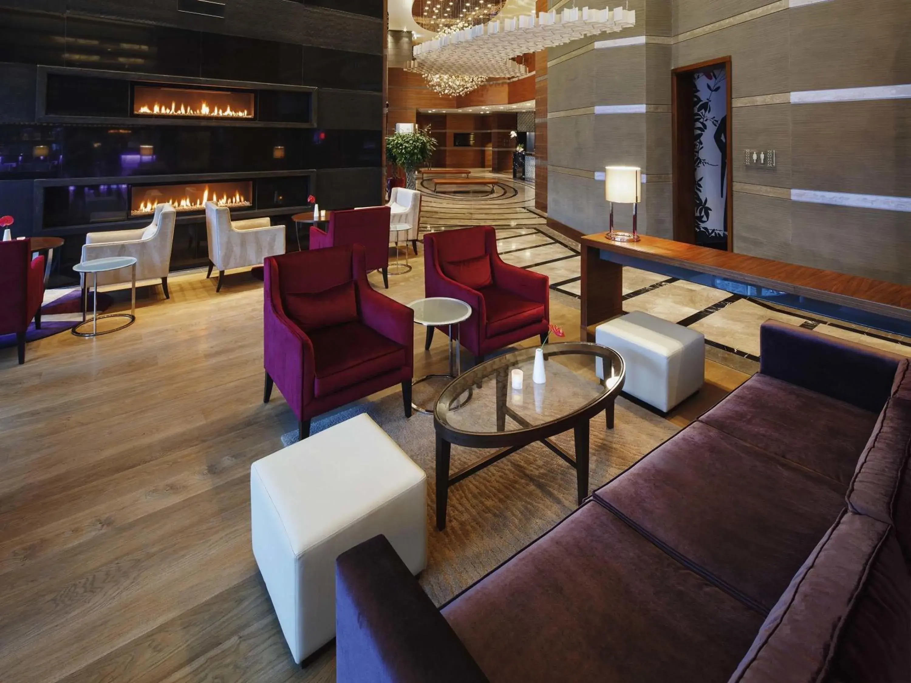 Lounge or bar in Movenpick Hotel Ankara Lounge or bar in Movenpick Hotel Ankara