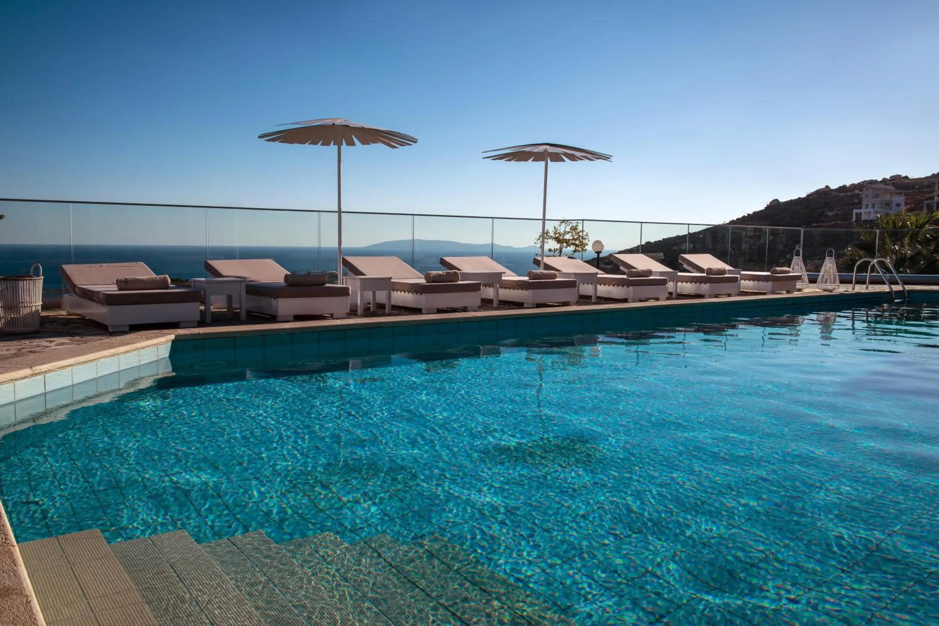 Swimming pool in Happy Cretan Suites