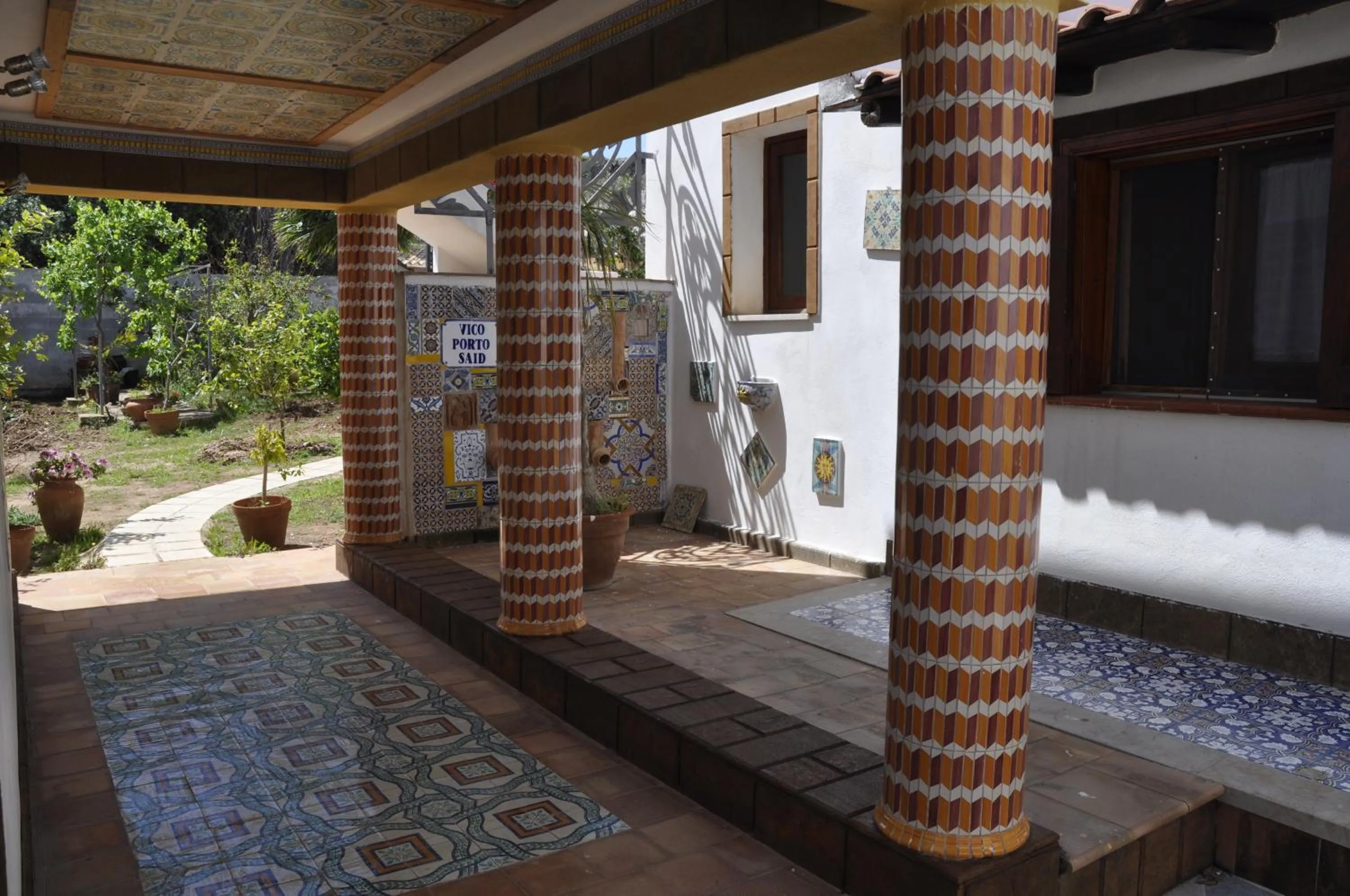 Internal: Not applicable to any particular room in Federico Re