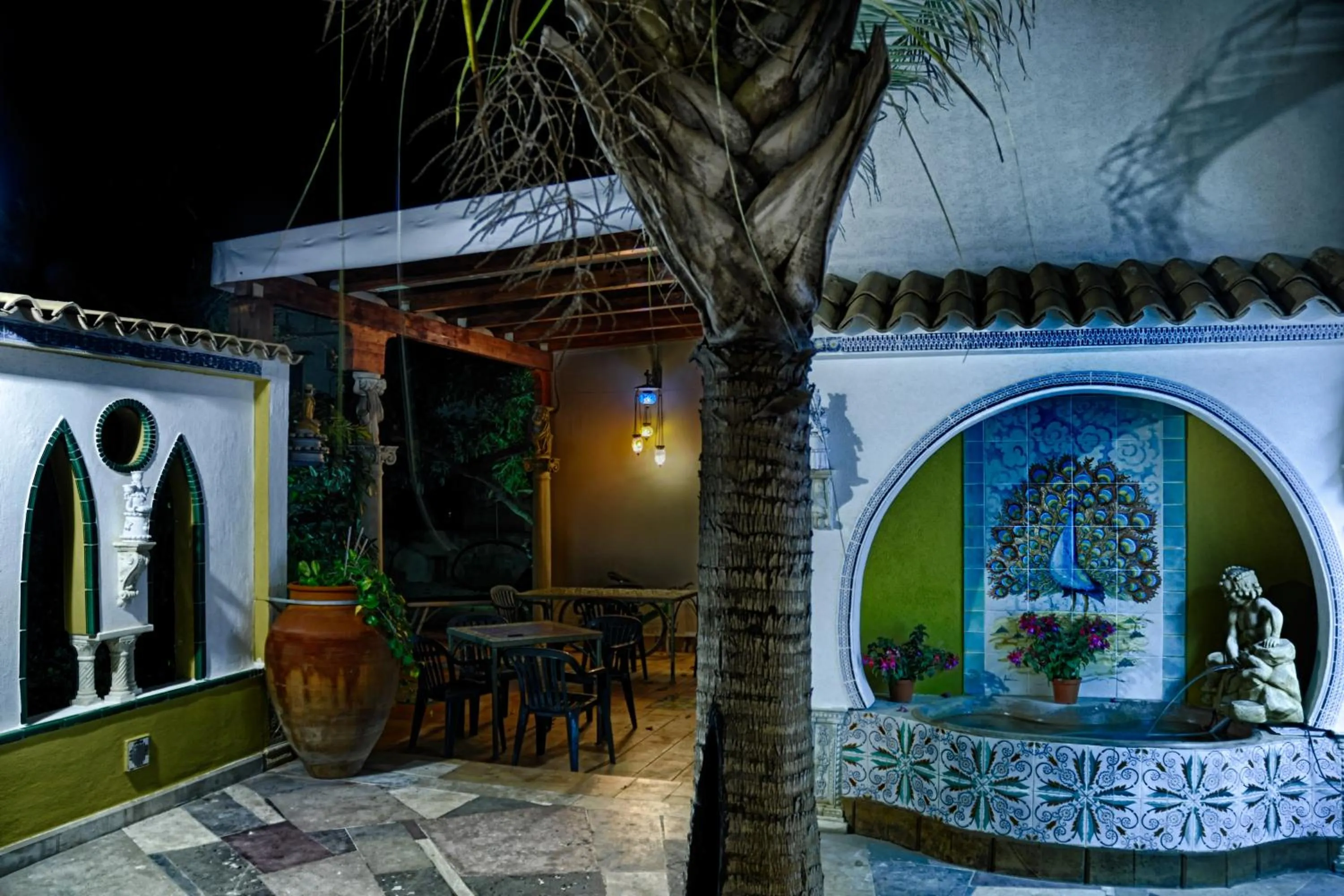 Internal: Not applicable to any particular room in Federico Re