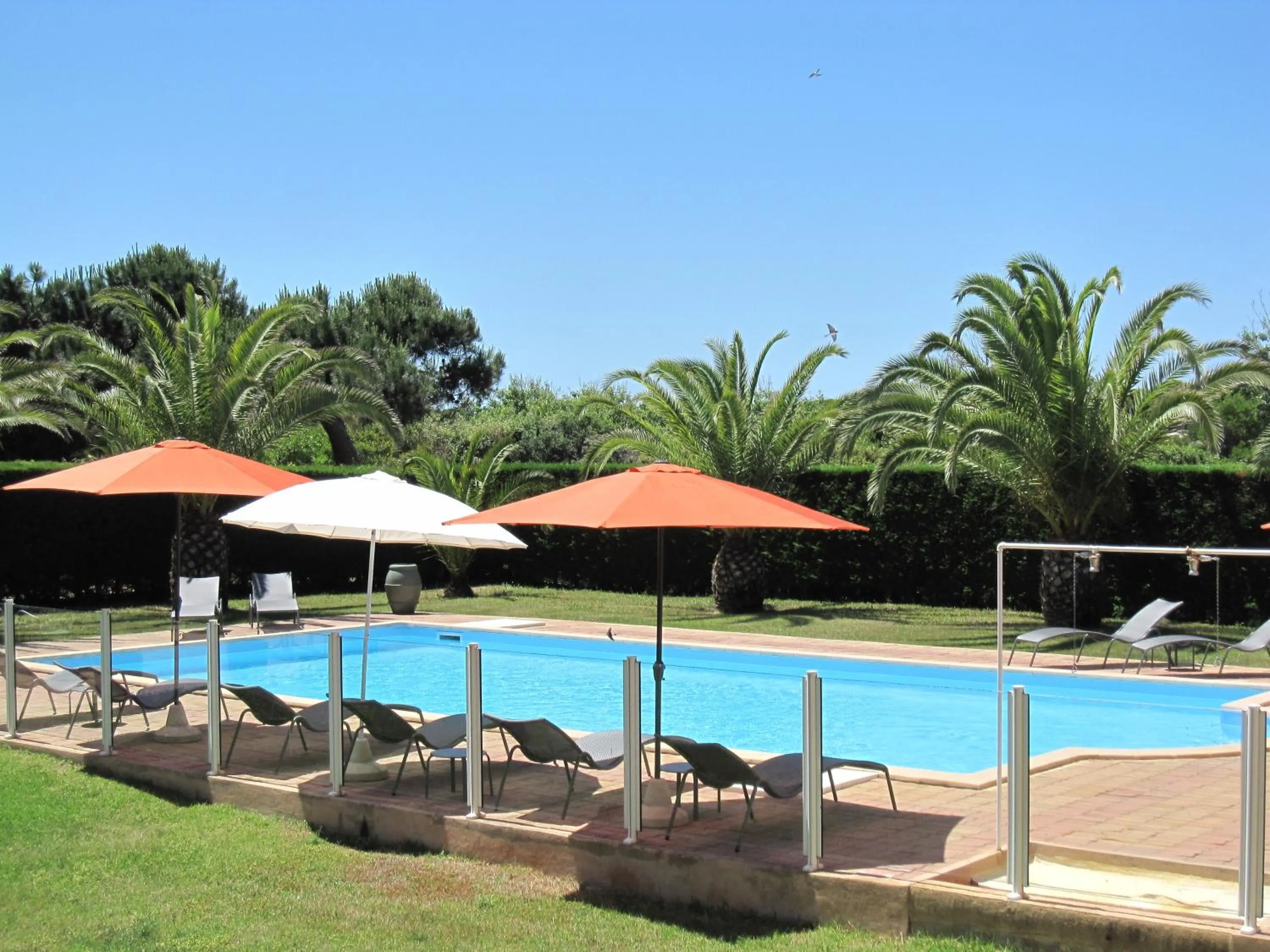 Swimming pool in Residence les Bell'ombres