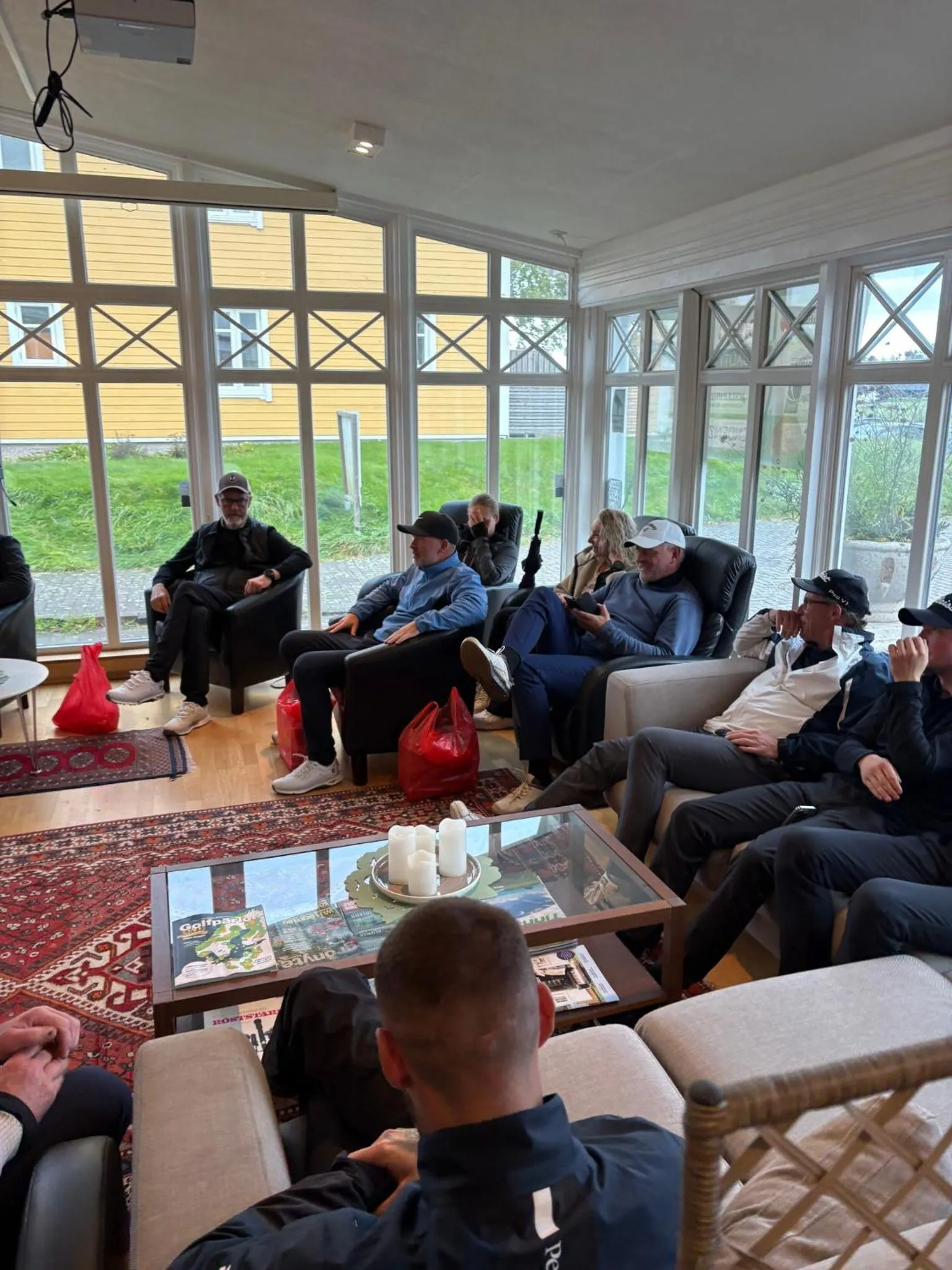 Communal lounge/ TV room in Melleruds Golfklubb Bed & Breakfast