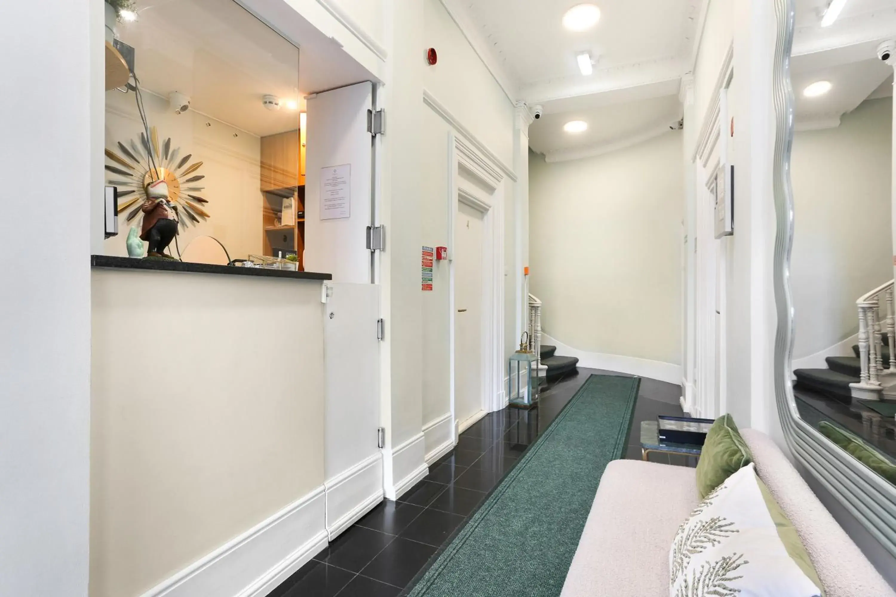 Property building in BeiRoom Hyde Park Apartments Property building in BeiRoom Hyde Park Apartments