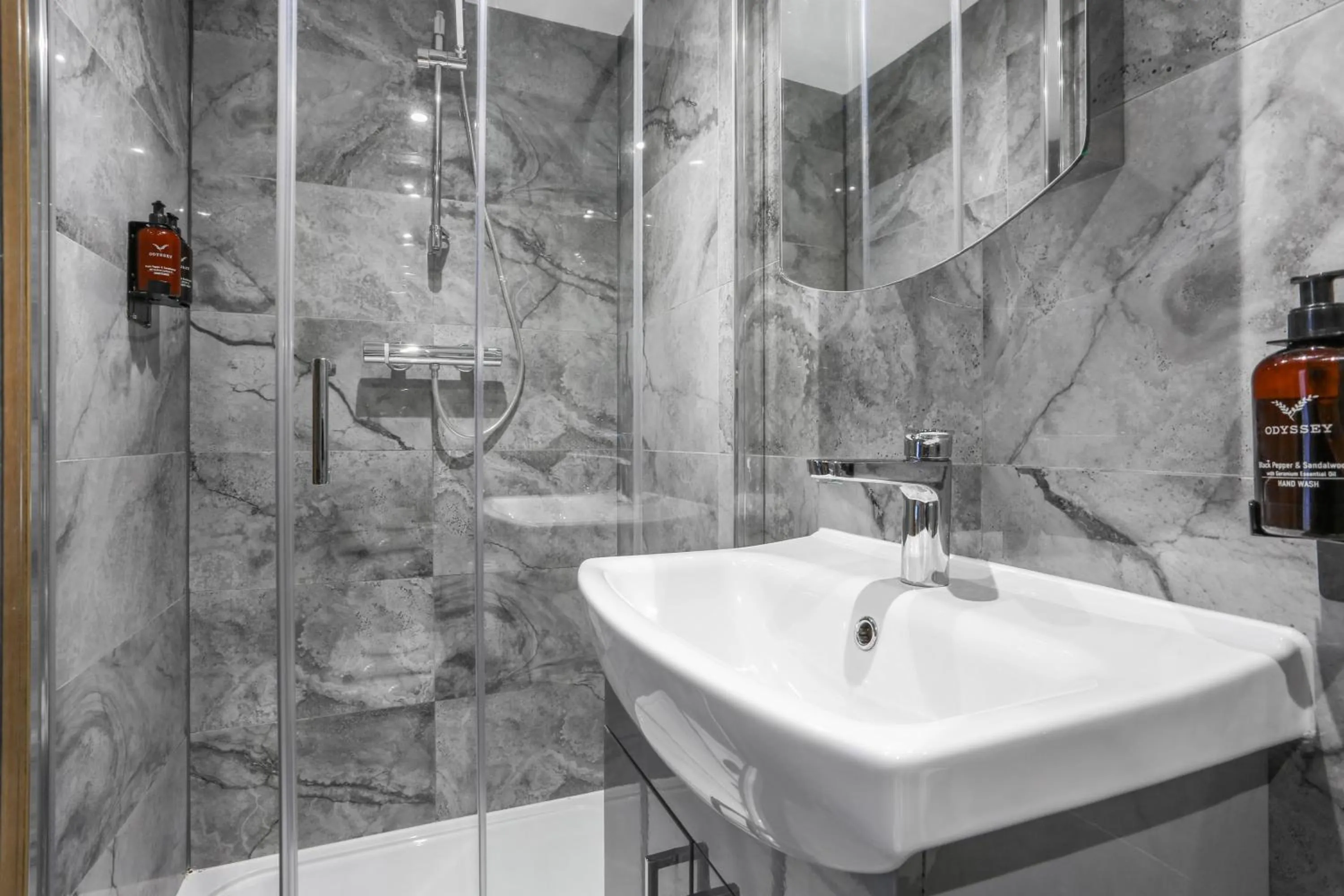 Bathroom in BeiRoom Hyde Park Apartments