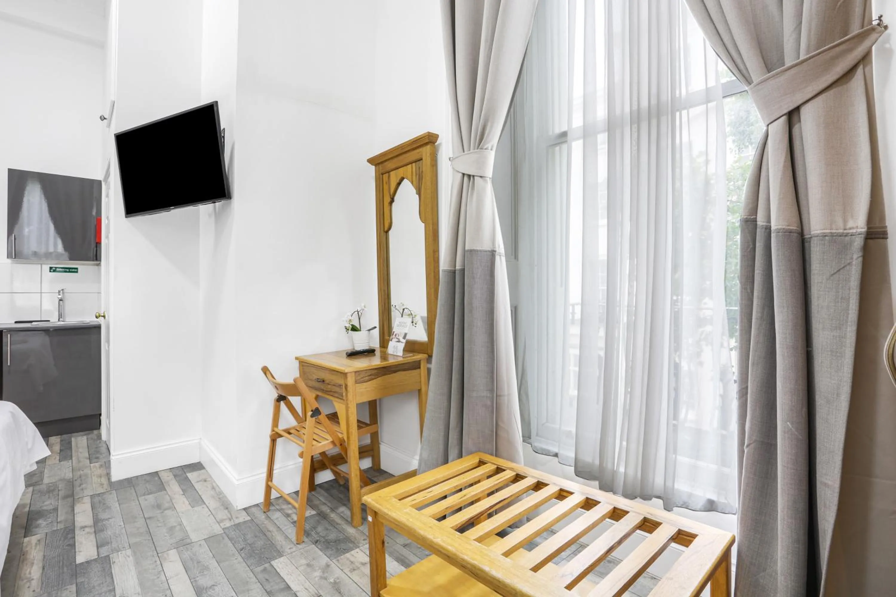 Bedroom in BeiRoom Hyde Park Apartments