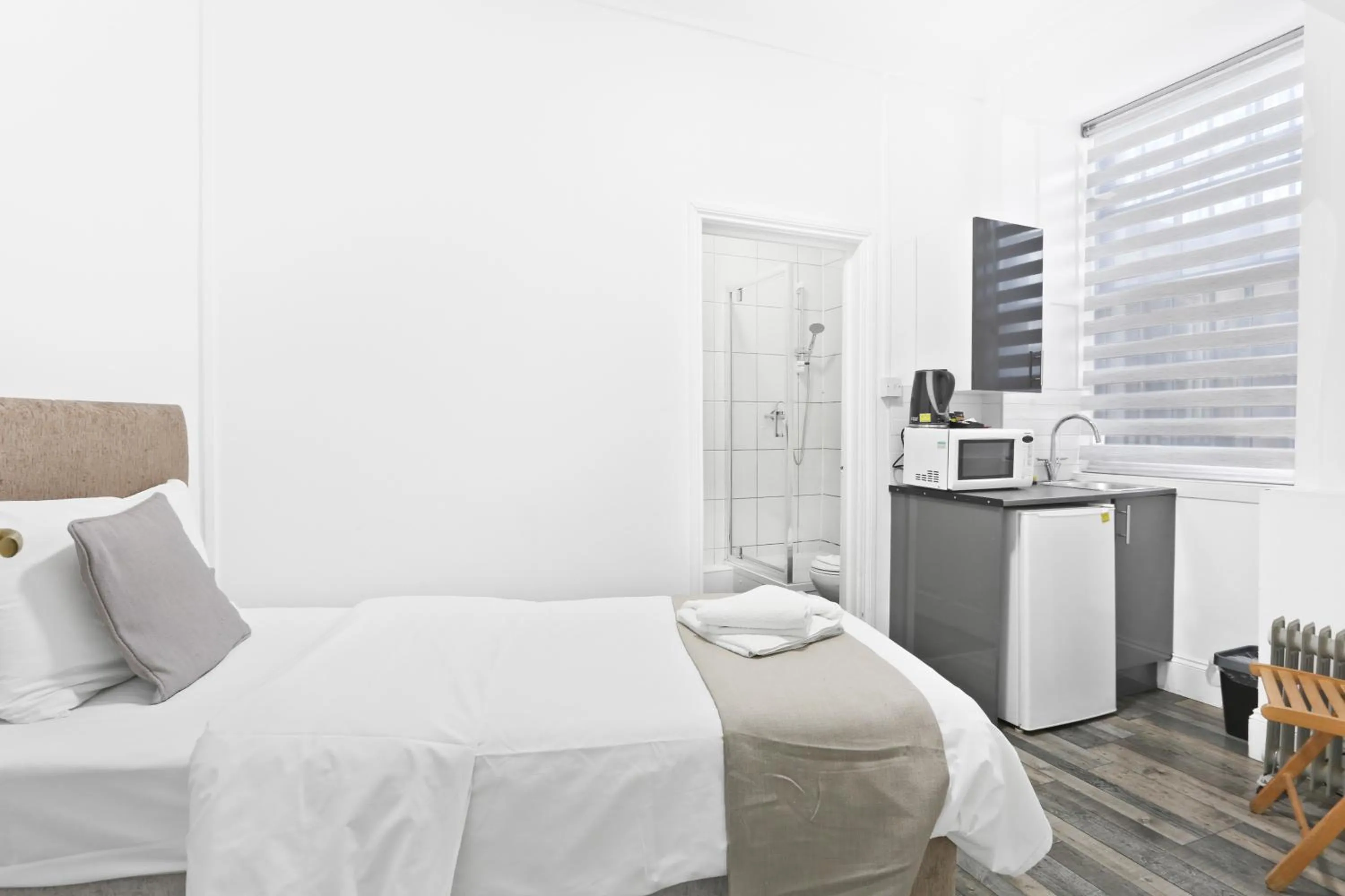 Photo of the whole room, Bed in BeiRoom Hyde Park Apartments