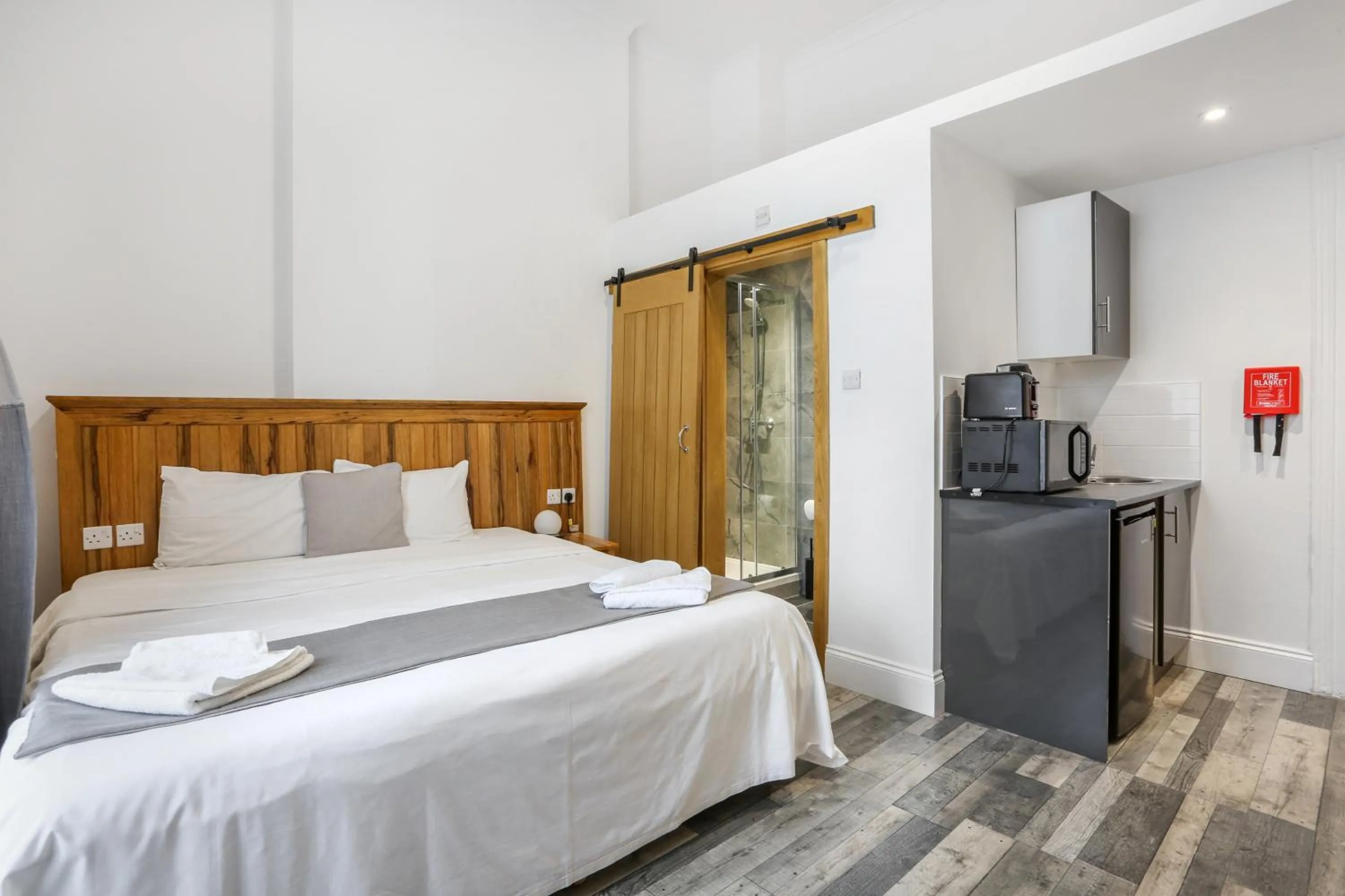 Photo of the whole room, Bed in BeiRoom Hyde Park Apartments