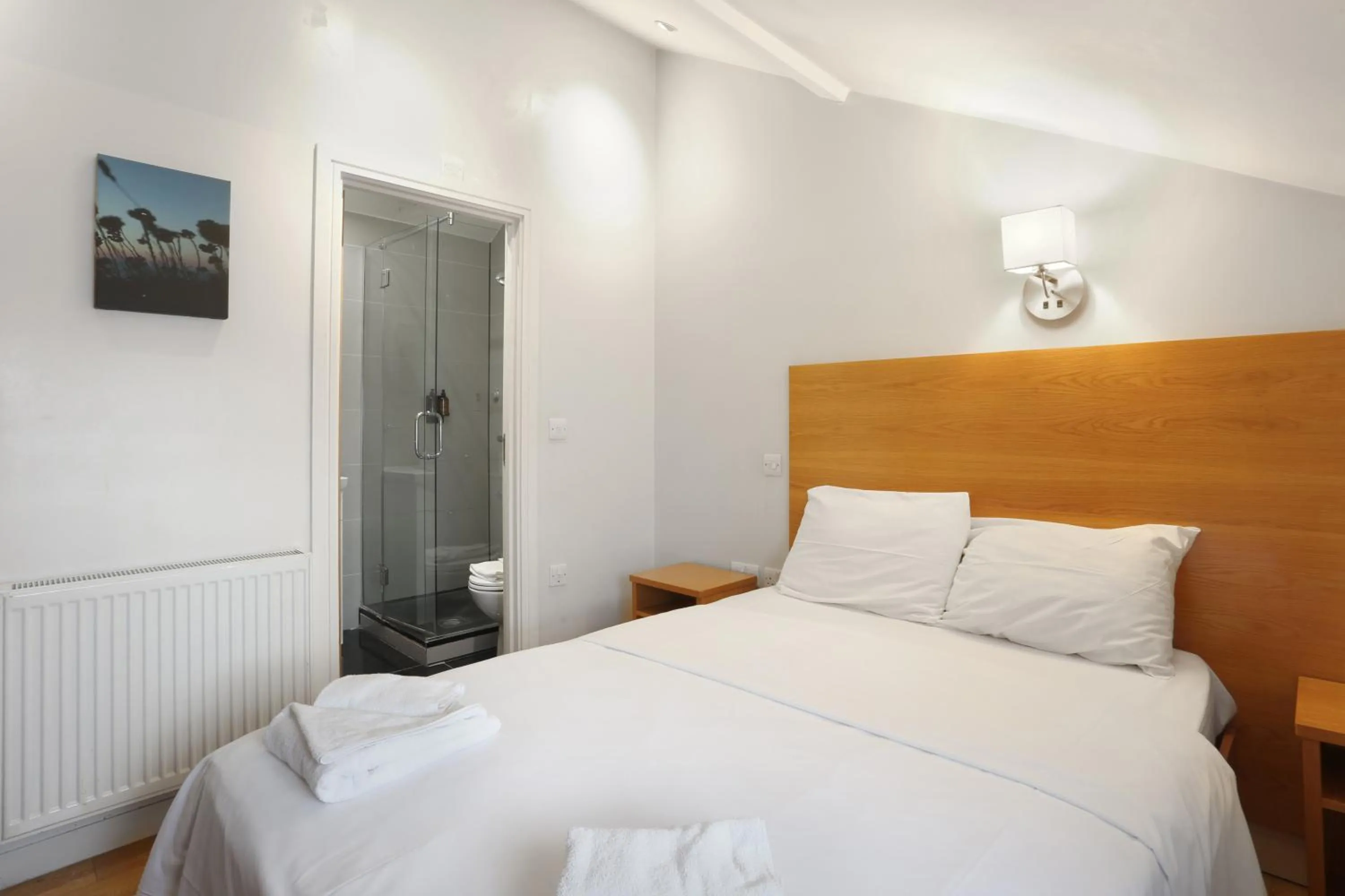 Bed in BeiRoom Hyde Park Apartments