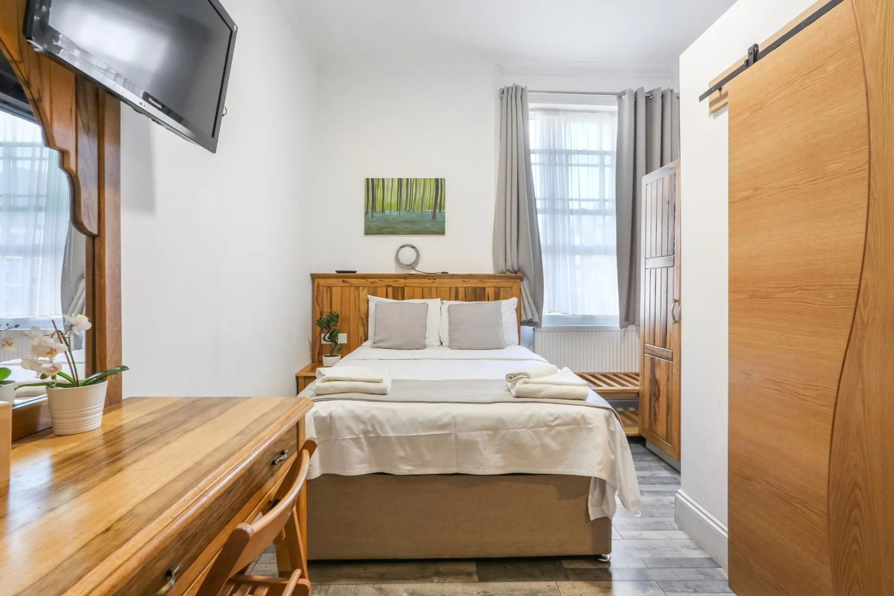 Bed in BeiRoom Hyde Park Apartments